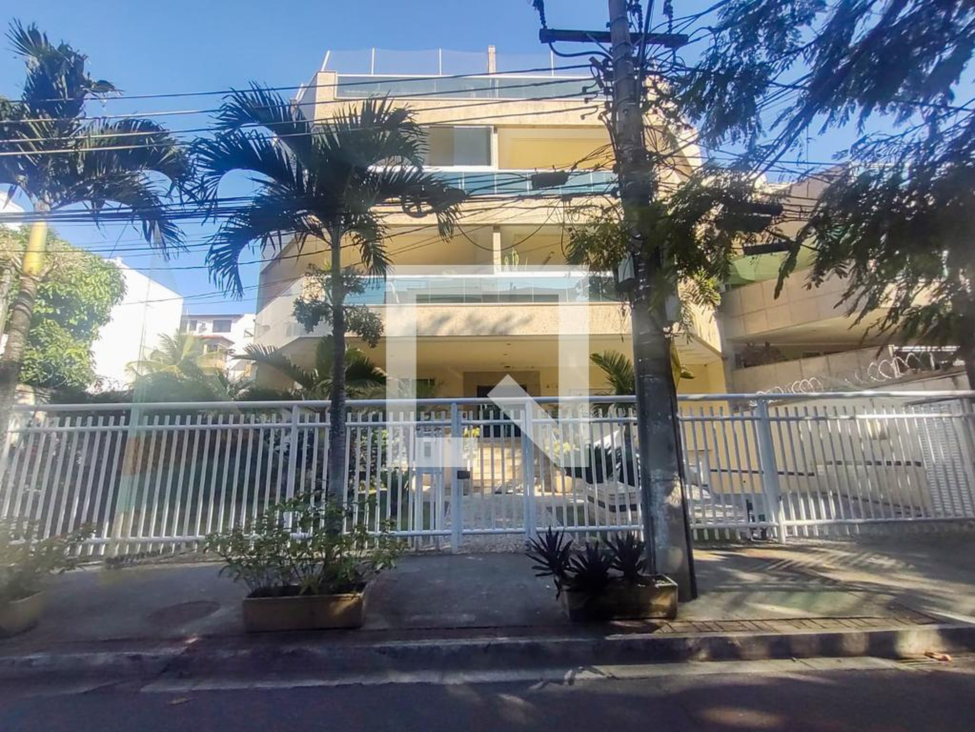 Fachada do Prédio Condomínio Vinã Del Mar