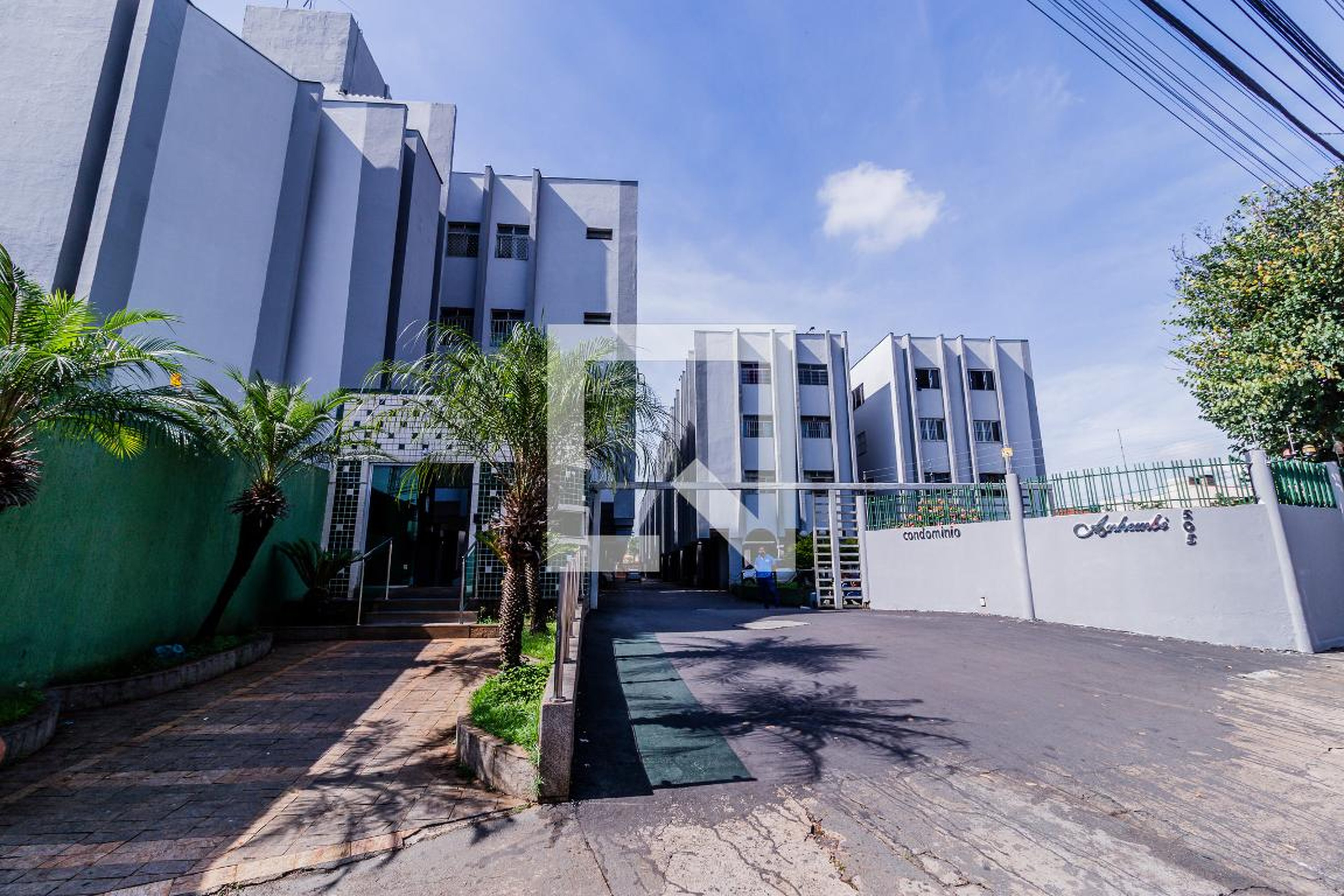 Fachada do Condomínio Condomínio em Avenida Pedro Ludovico, 2