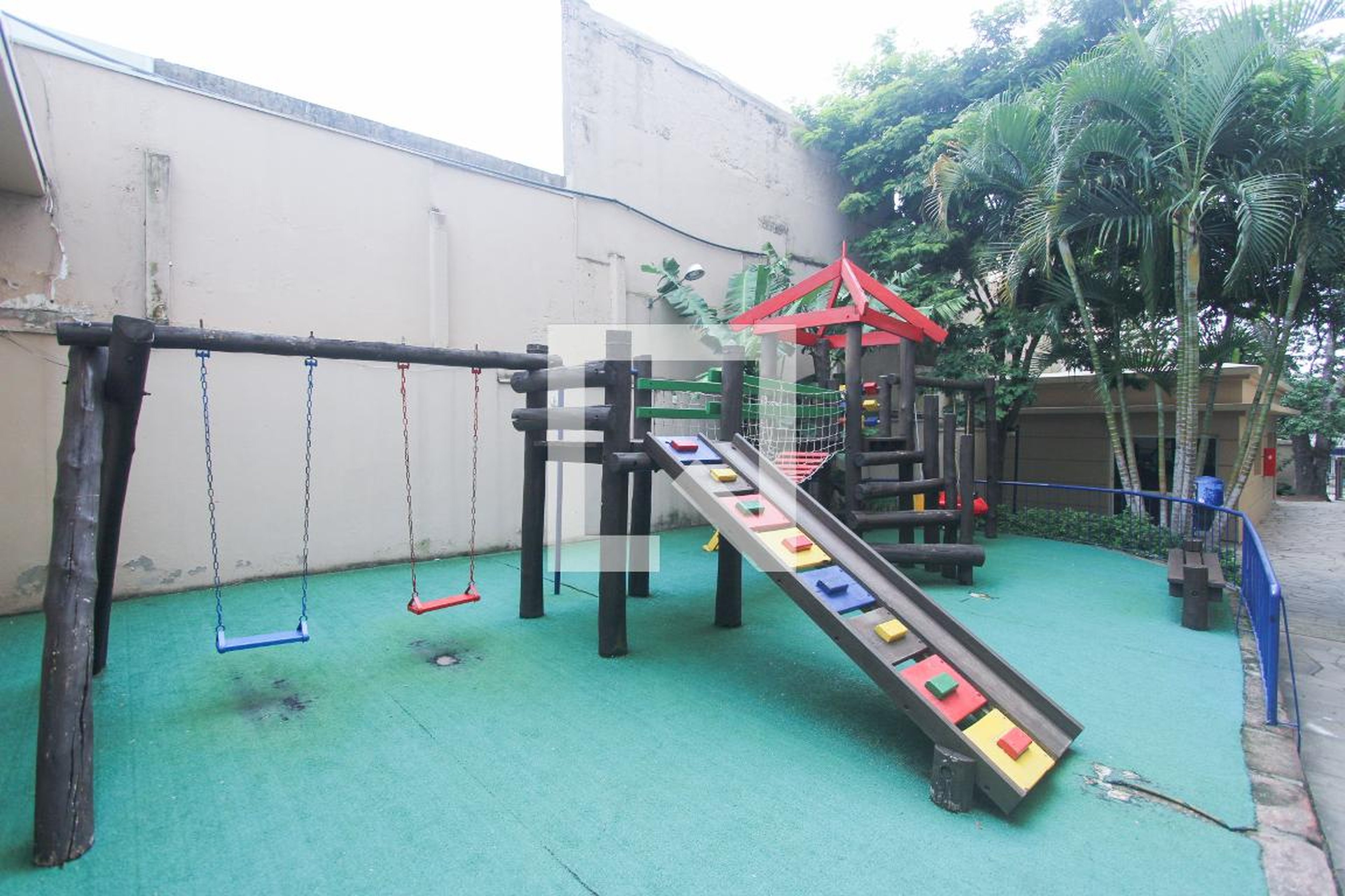 PLAYGROUND - Solar Mediterrâneo