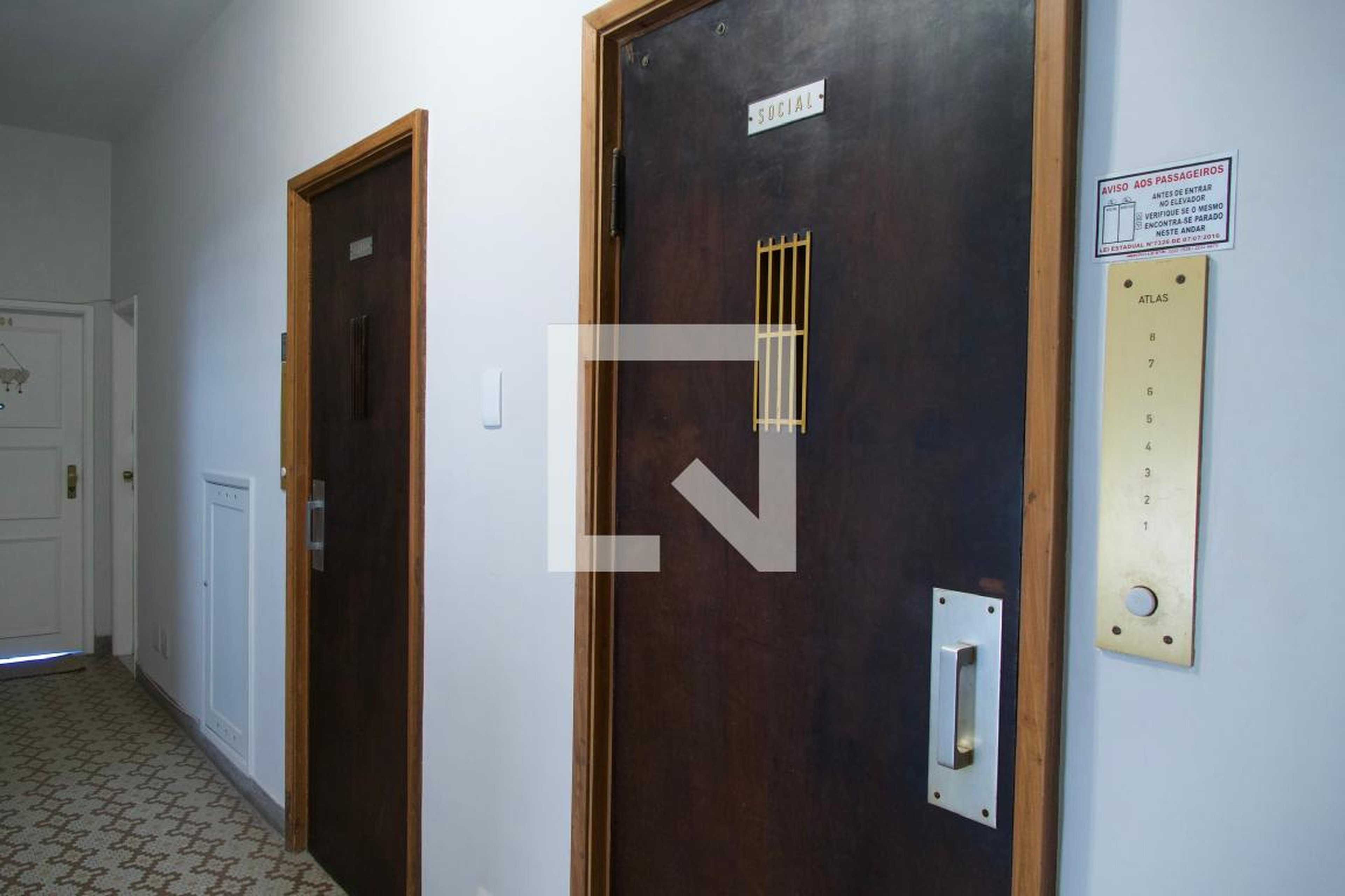 Elevador - Edifício Joatinga