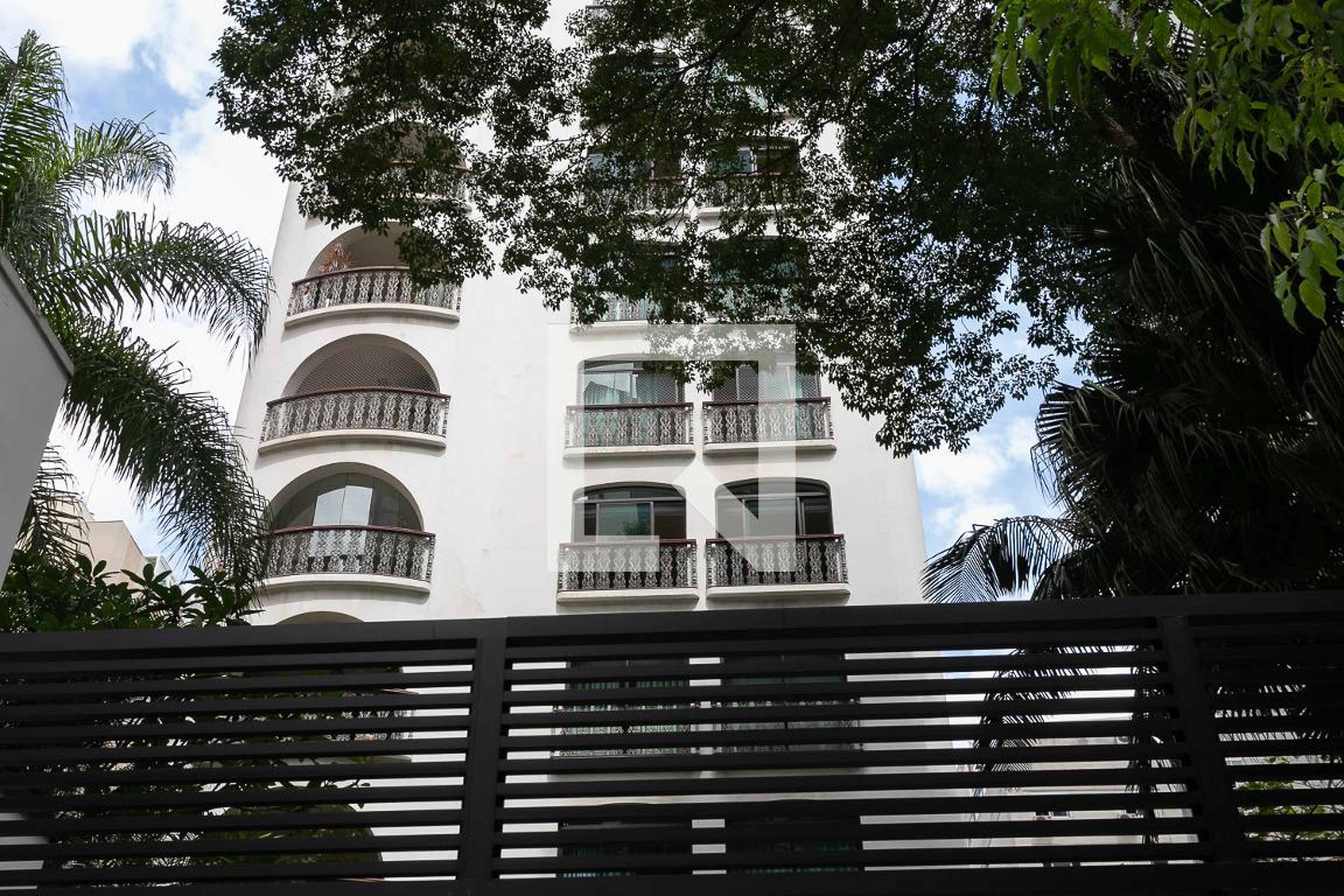 Fachada Condomínio Marc Chagall