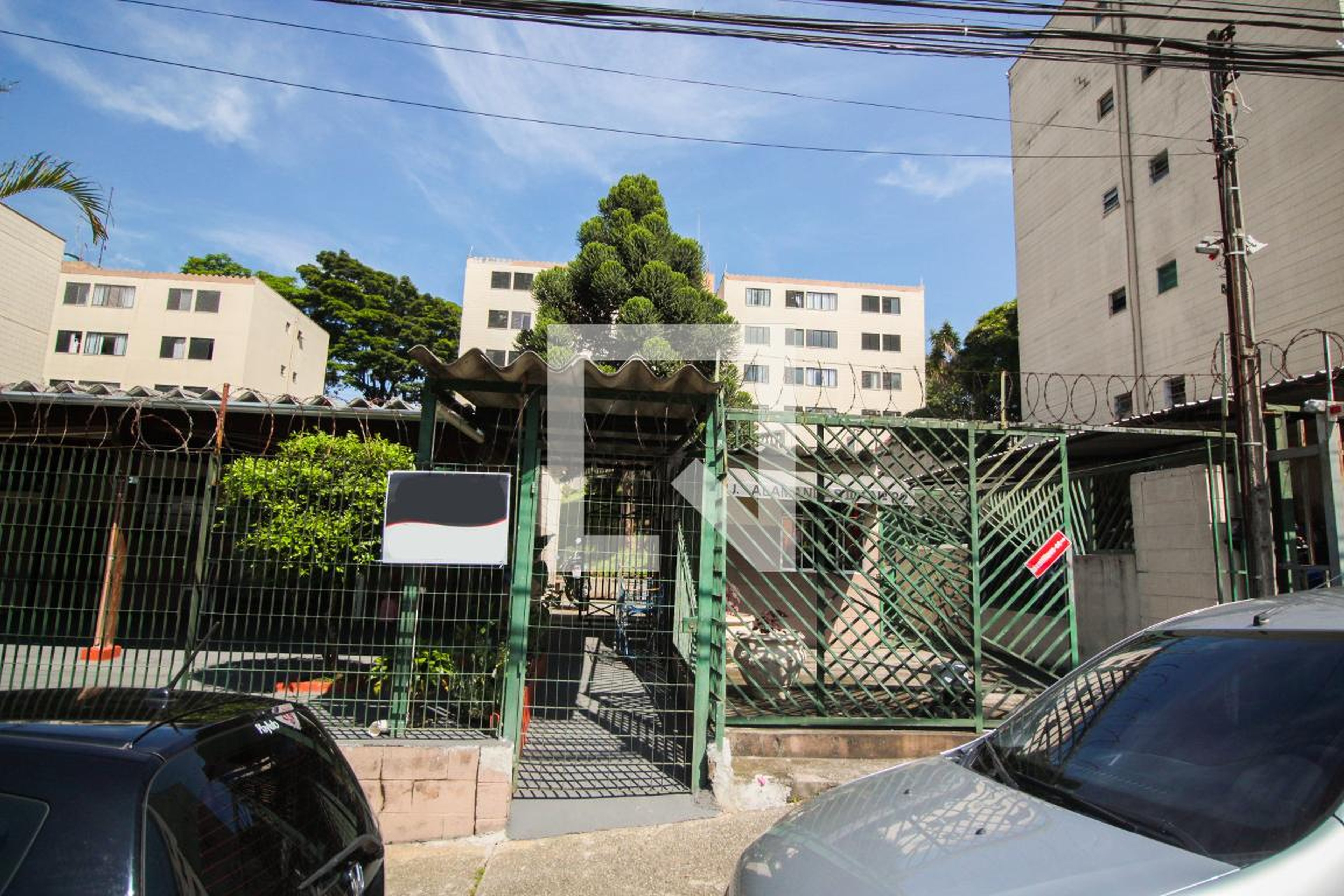 Fachada do Condomínio Condomínio Alamandas 3