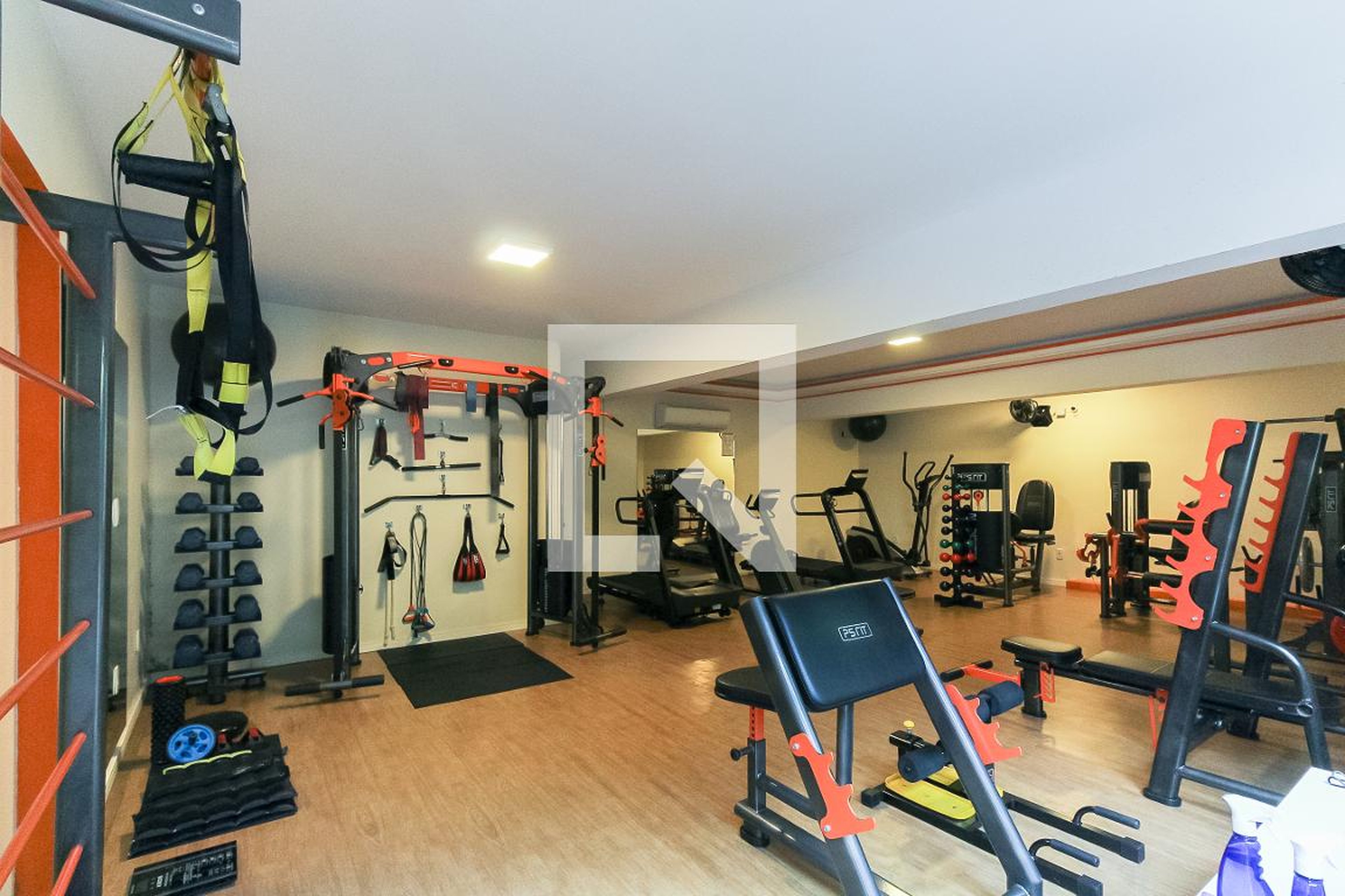 Academia - Riversides Residence