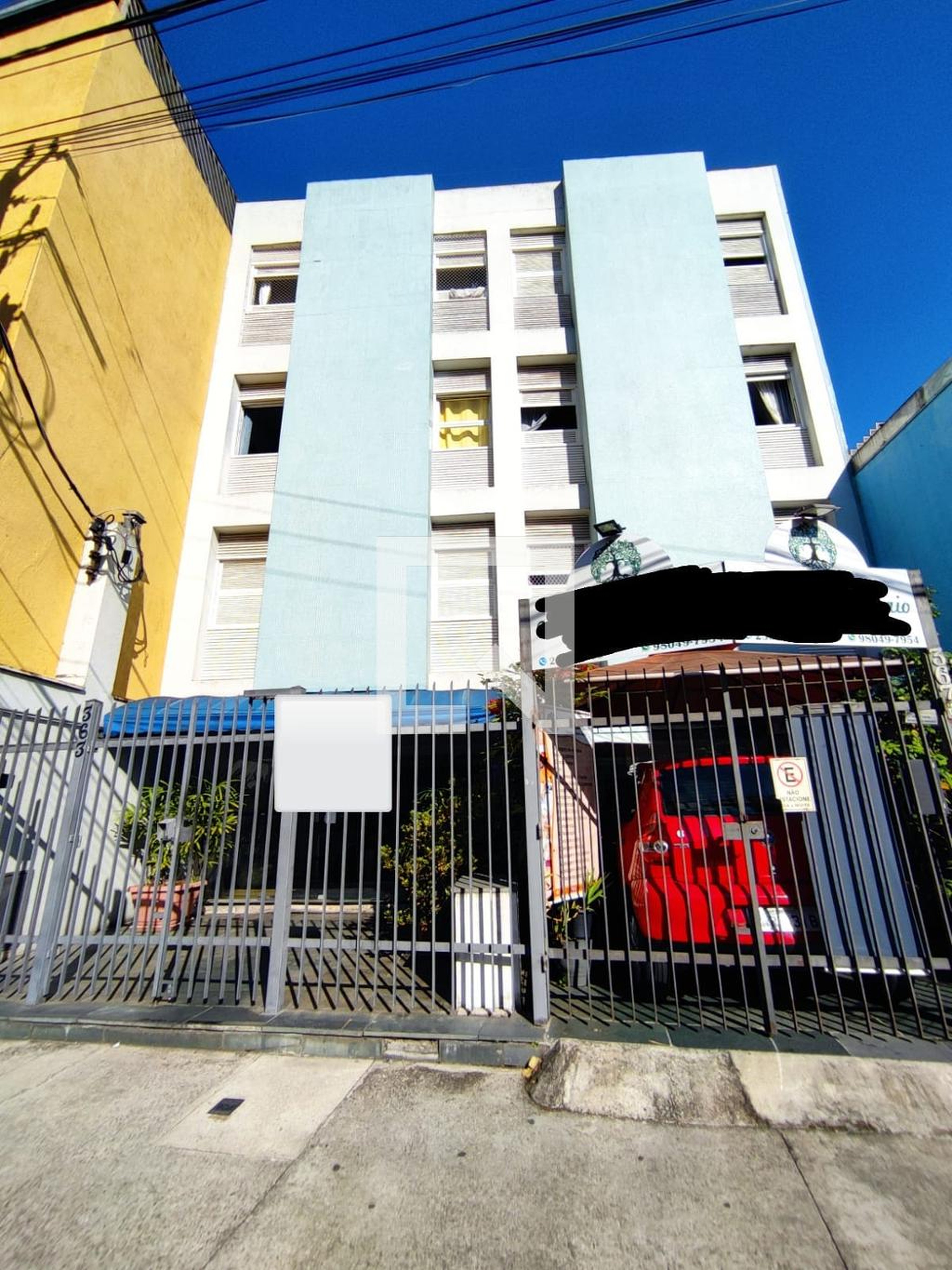 fachada Condomínio em Rua Doutor César Castiglioni Júnior, 363