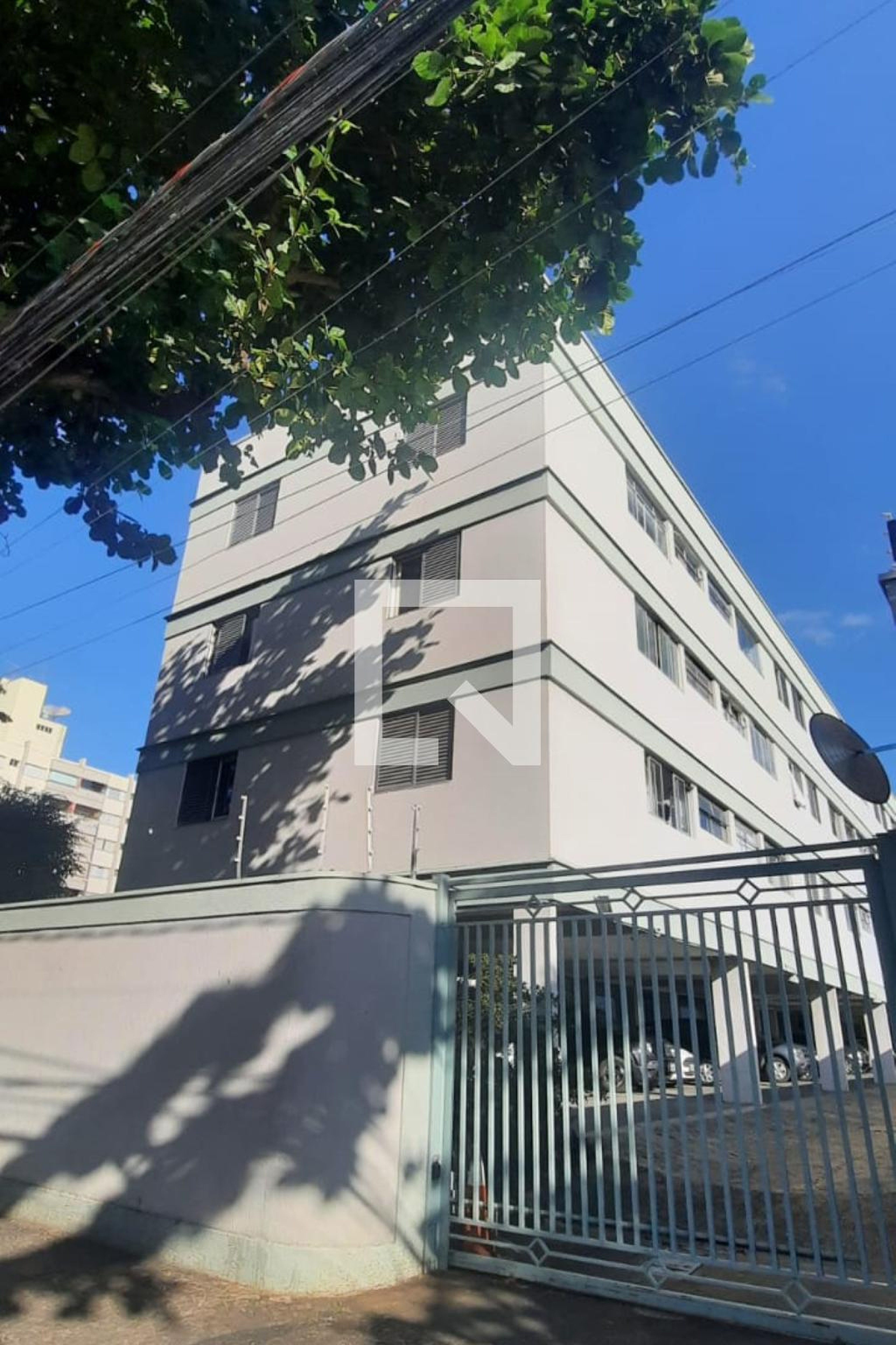 Fachada do Prédio Condomínio em Rua dos Alecrins, 730