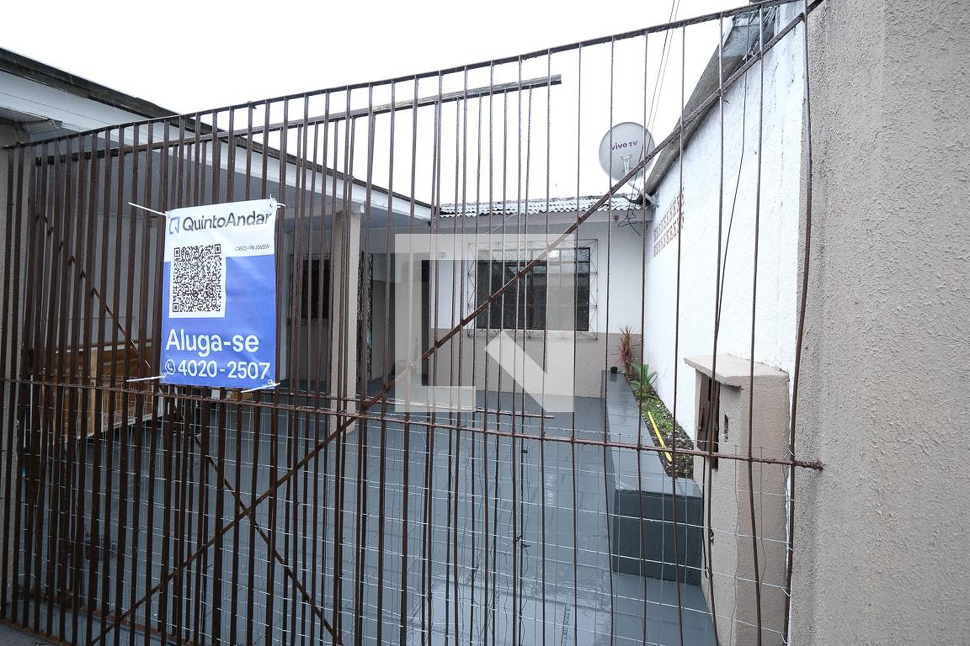 Fachada Condomínio em Rua Angelina Legat Pasini, 400