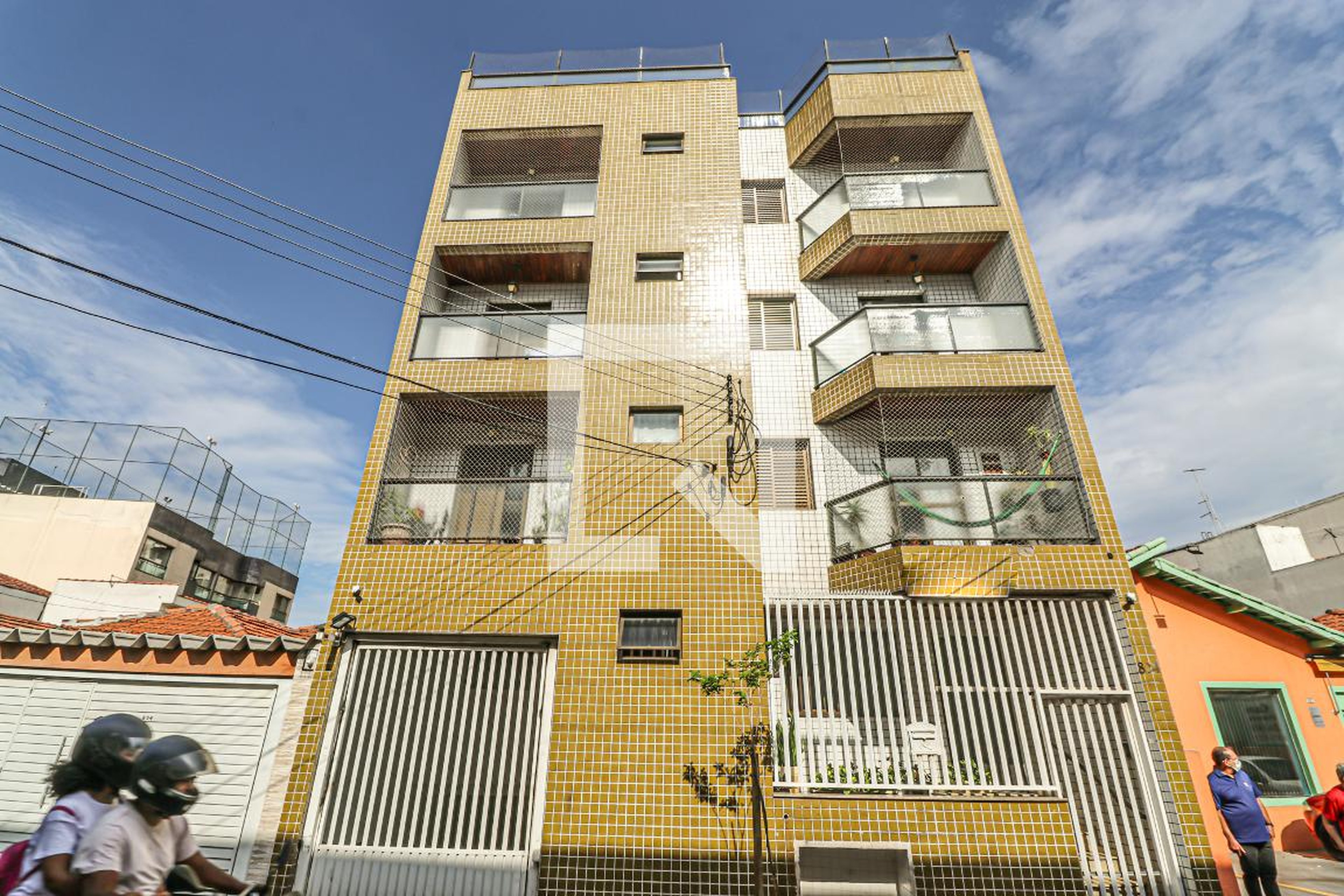 Fachada Condomínio em Alameda Cassaquera, 826