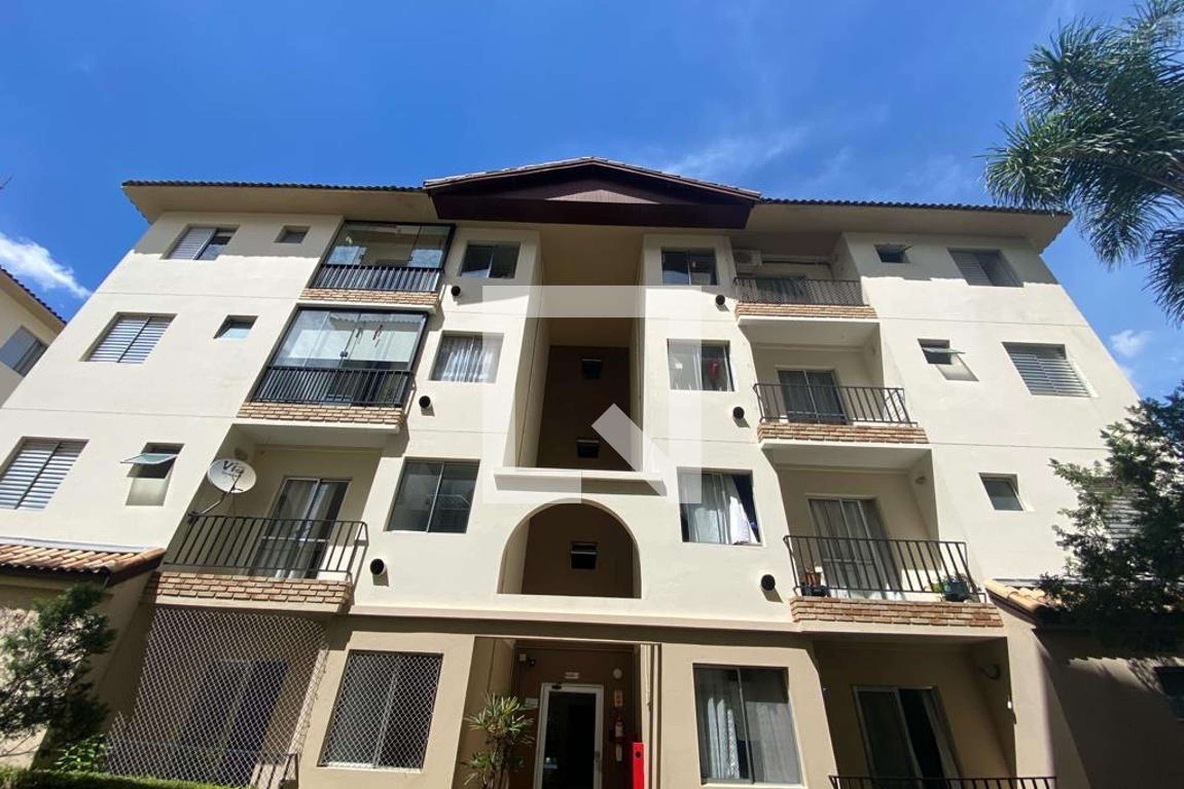 Fachada Condomínio em Rua José Maria Pinto Zilli, 70