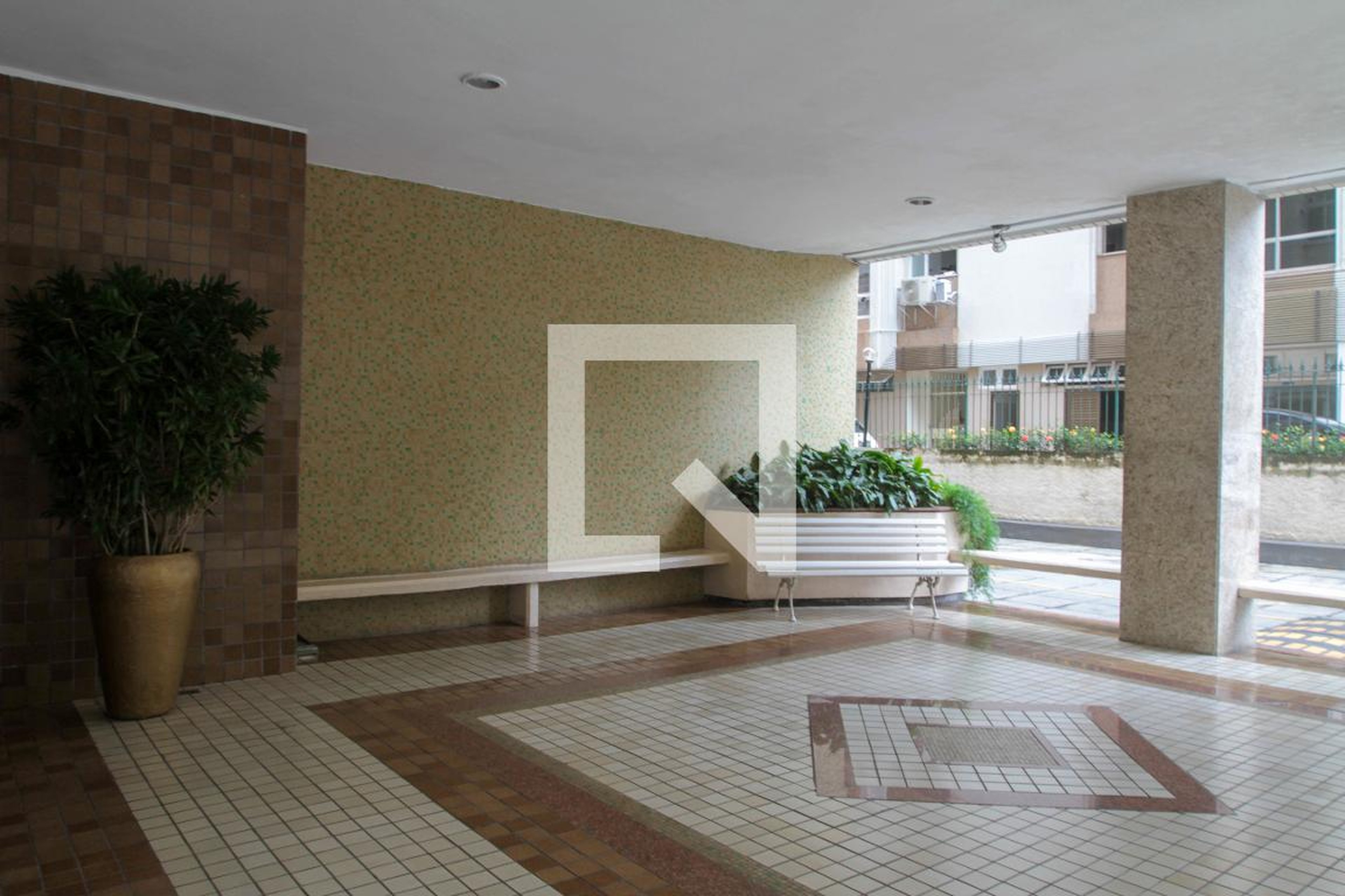 Entrada do Prédio - Edifício Vêneto