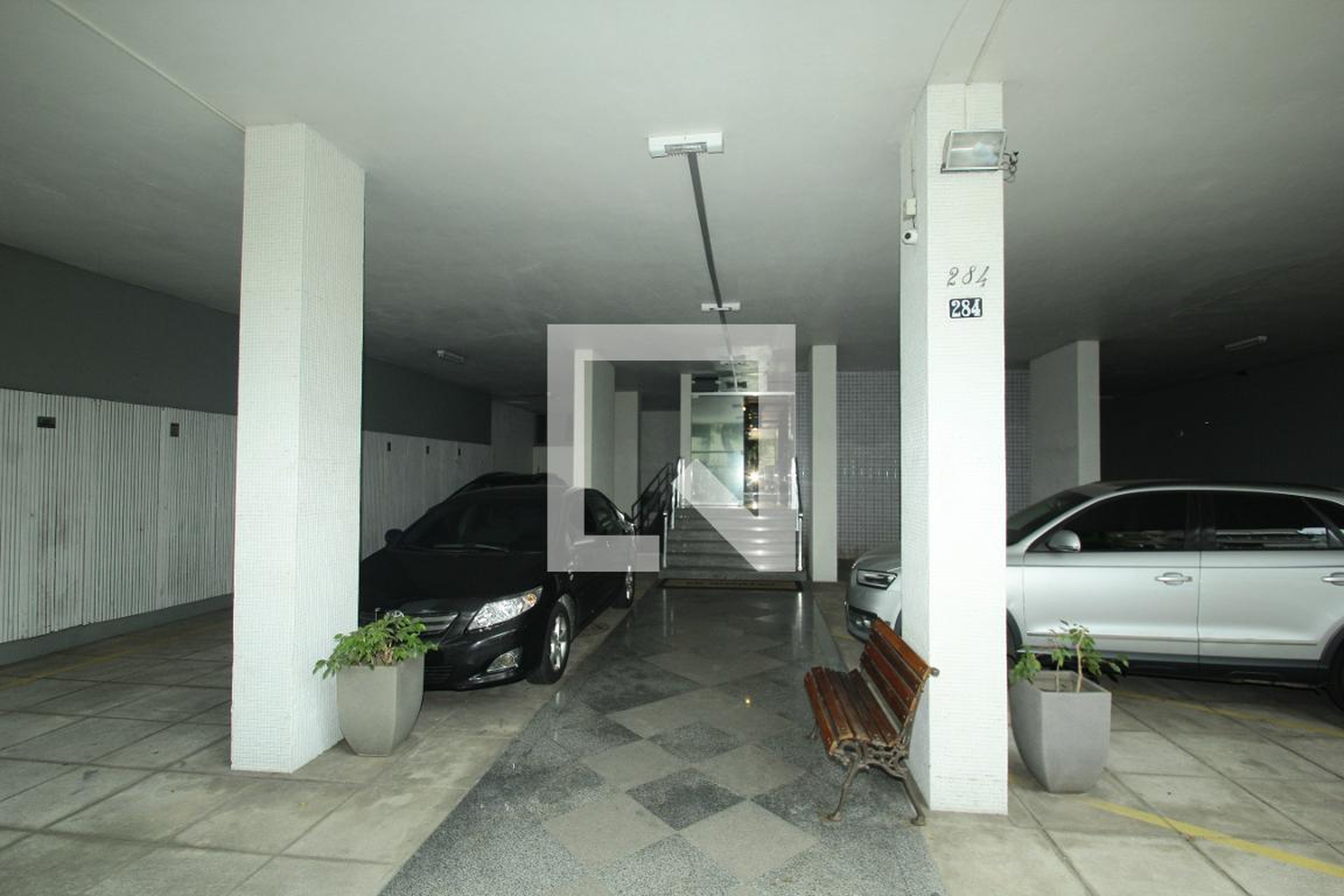 Entrada do Prédio - Quartzo