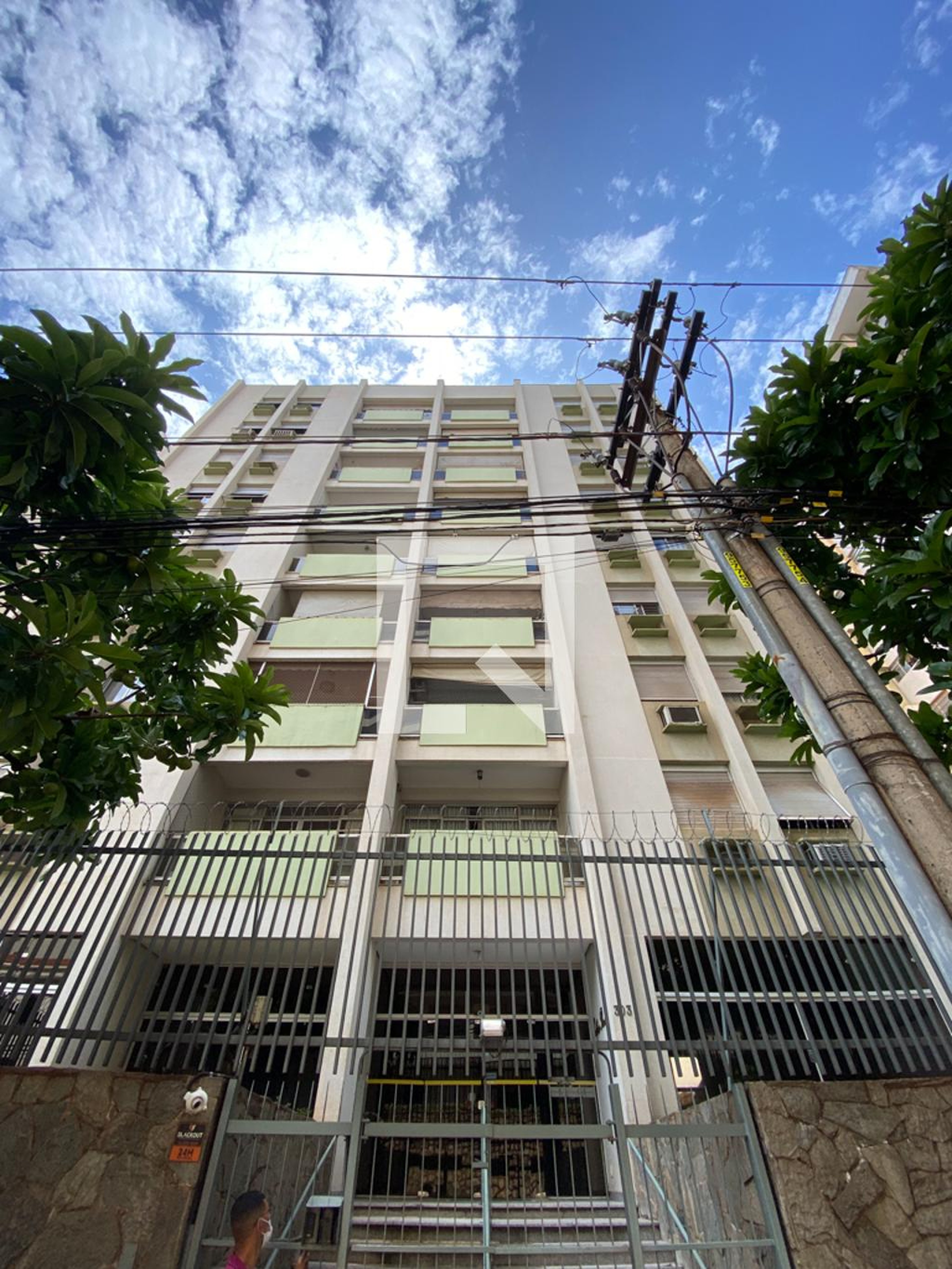 Fachada do Prédio Condomínio em Rua Campos Salles, 303