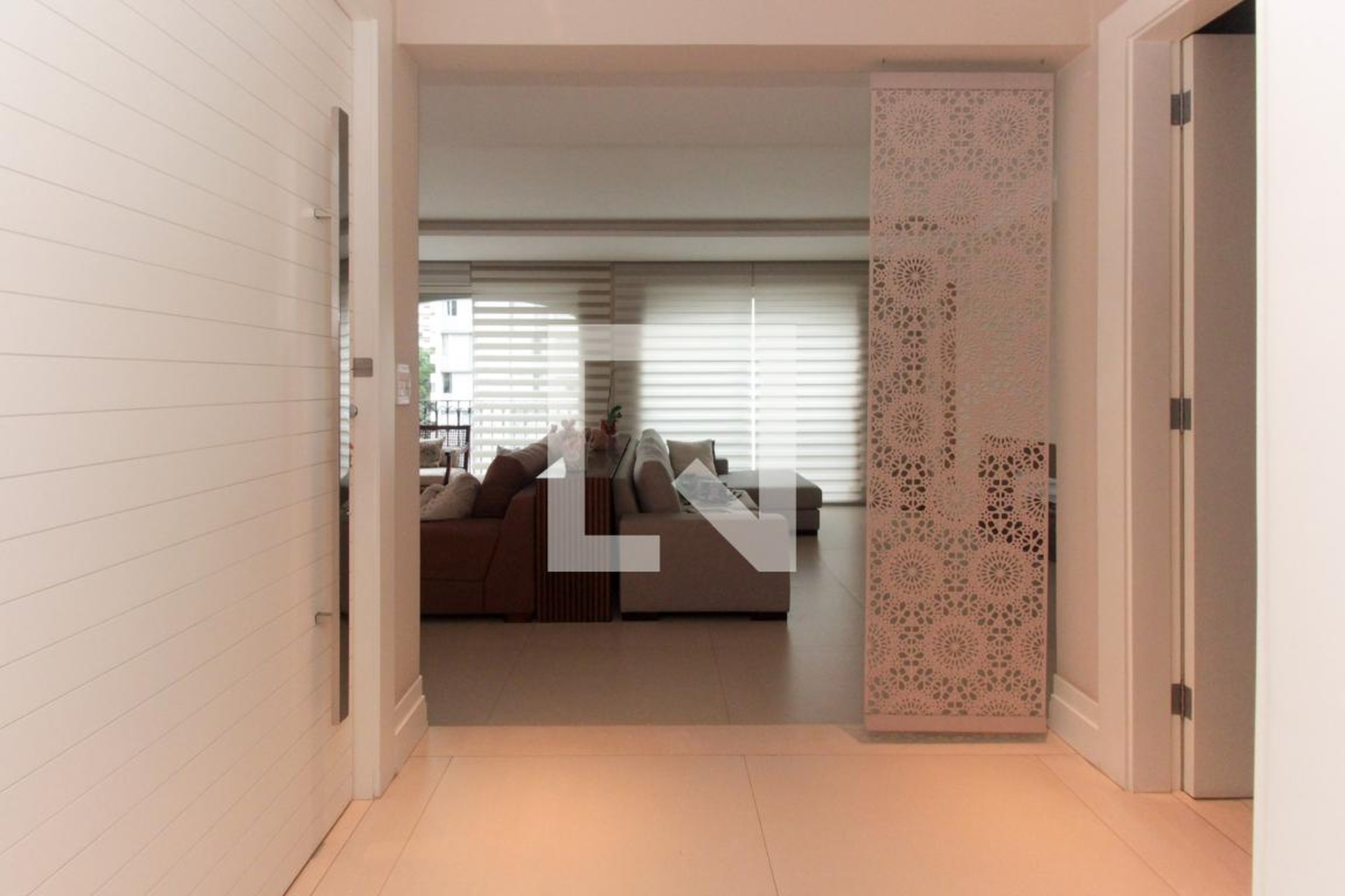 Entrada - Edifício Maison Kyoei Paraíso