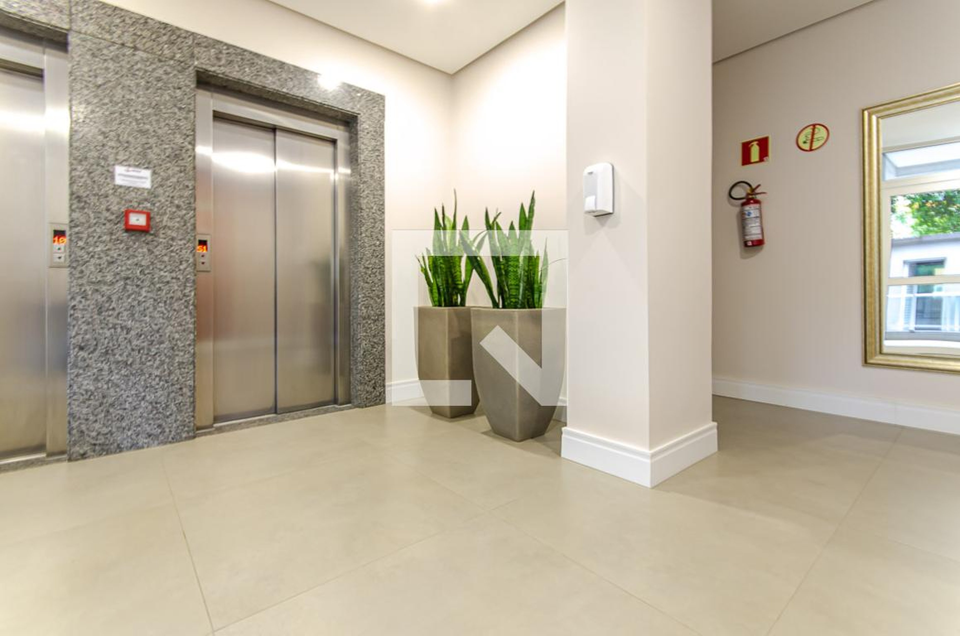 Hall de Entrada - Edifício Reserva do Bosque