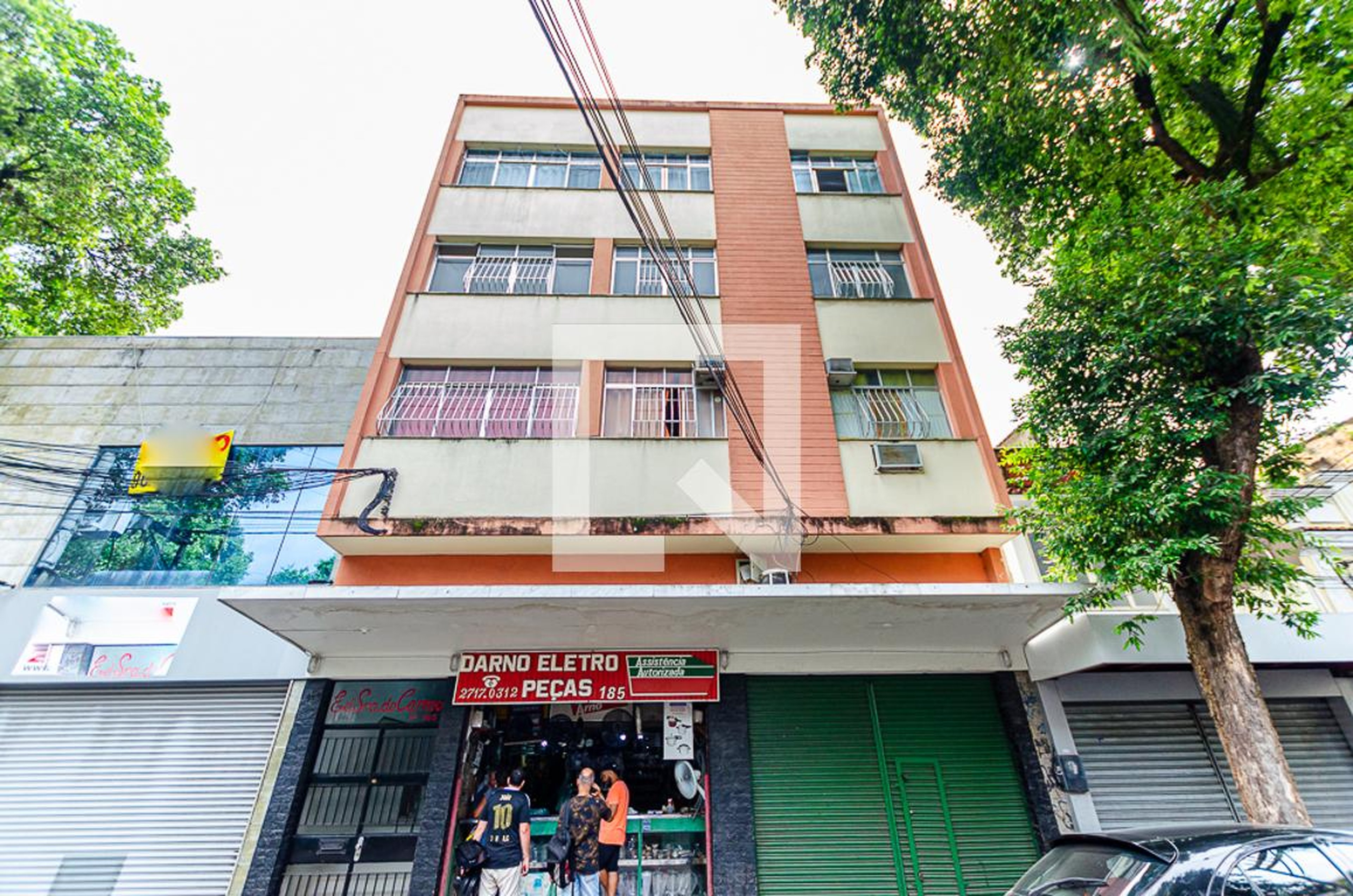 Fachada Condomínio em Rua São Pedro, 185