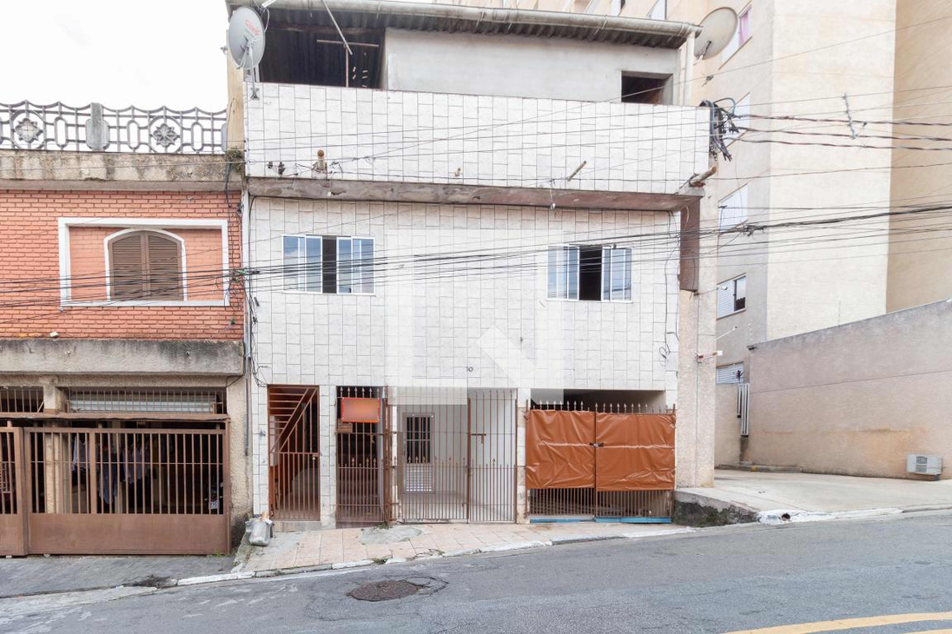 Fachada Condomínio em Rua Doutor Bento Vidal, 10