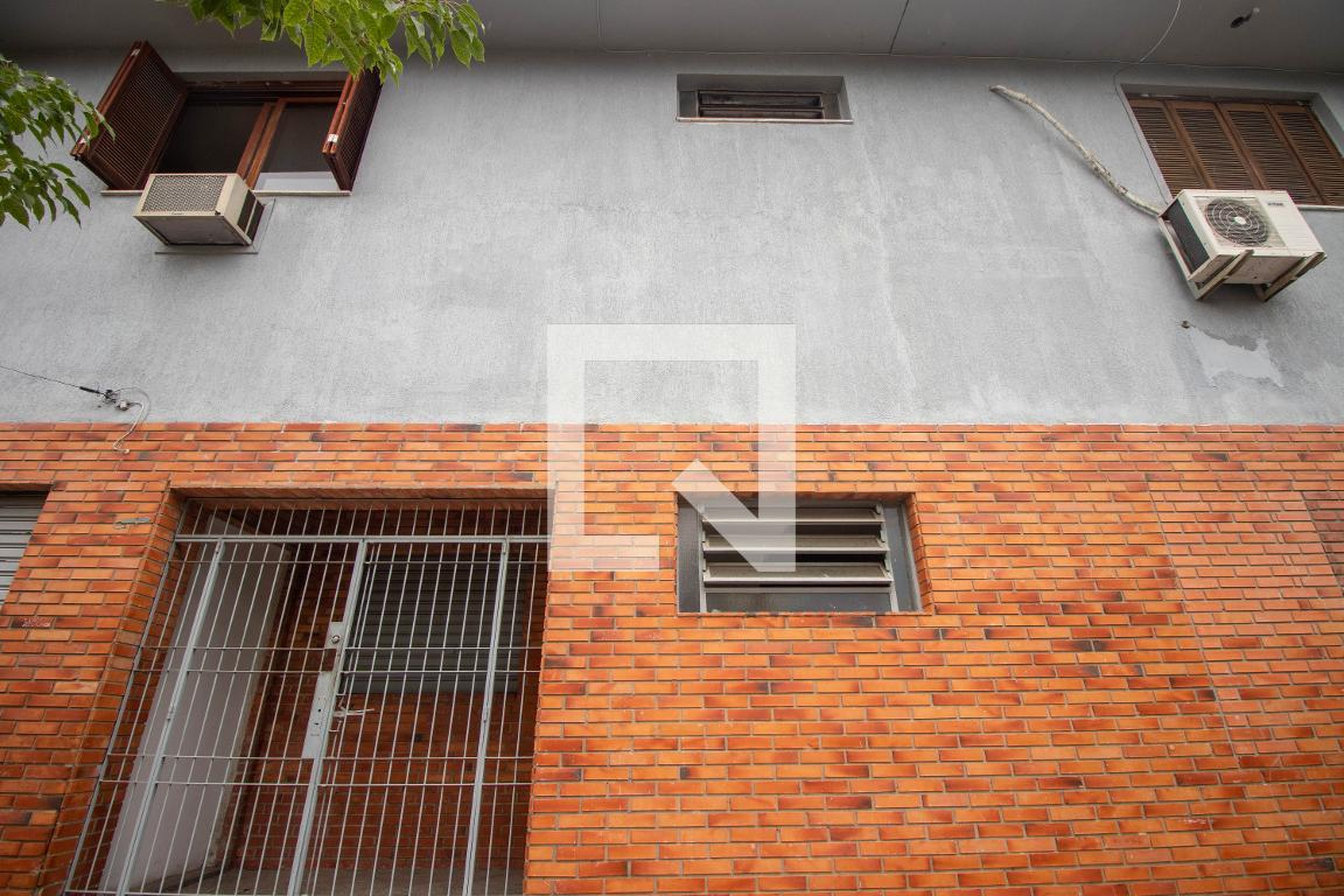 Fachada Condomínio em Rua Edmundo Bastian, 565