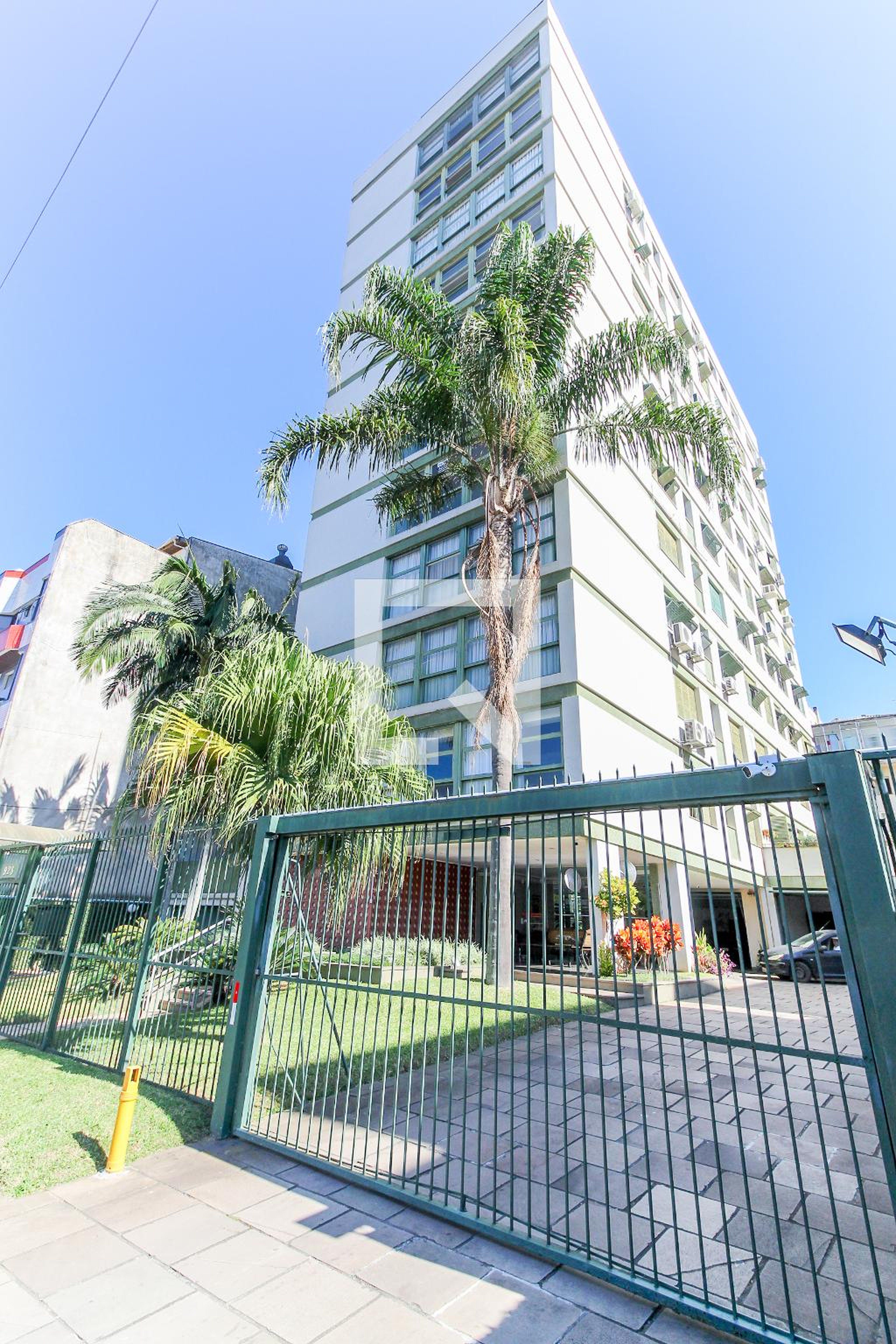 Fachada Condomínio em Avenida Venâncio Aires, 928