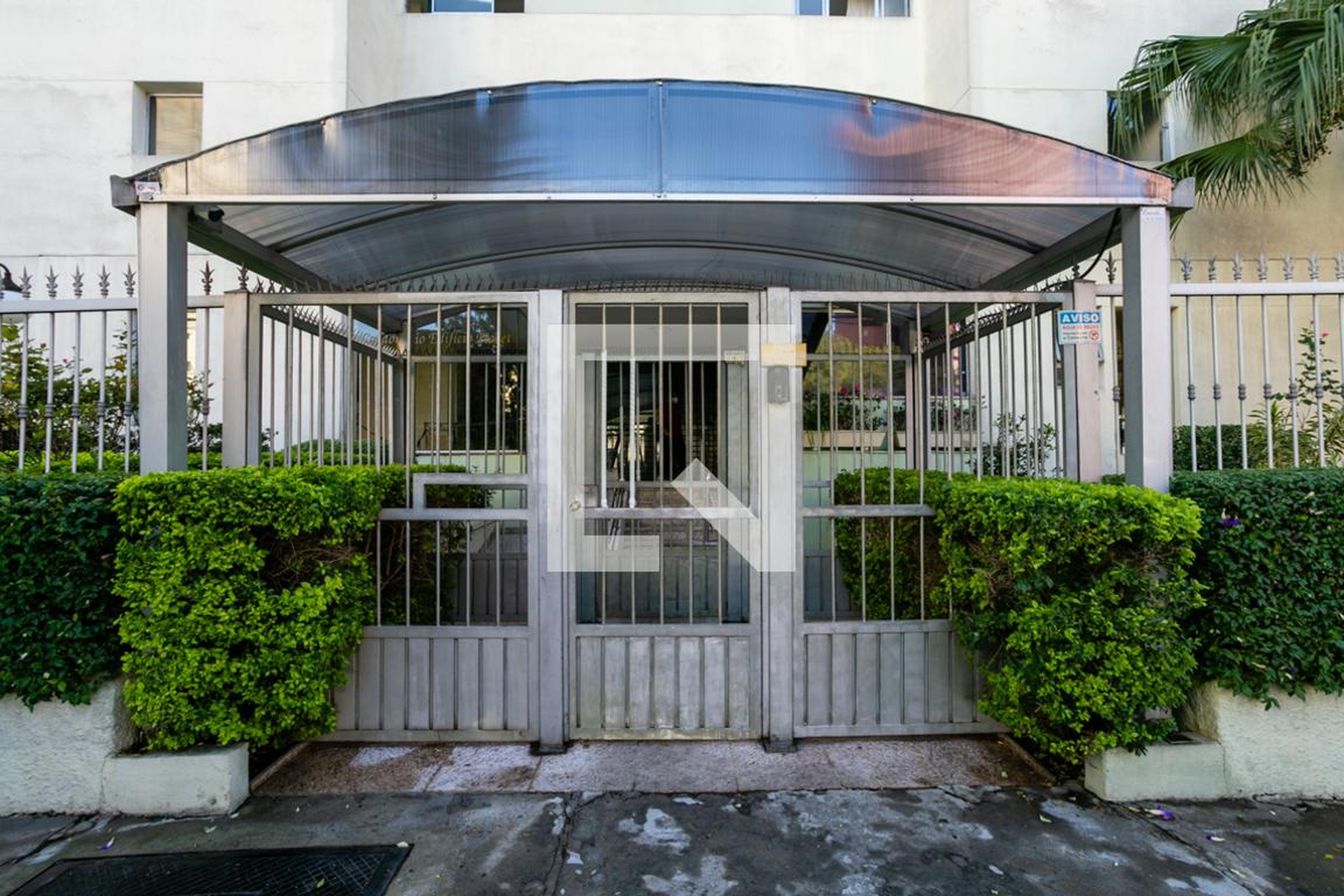 Fachada do condomínio Edifício Piaget