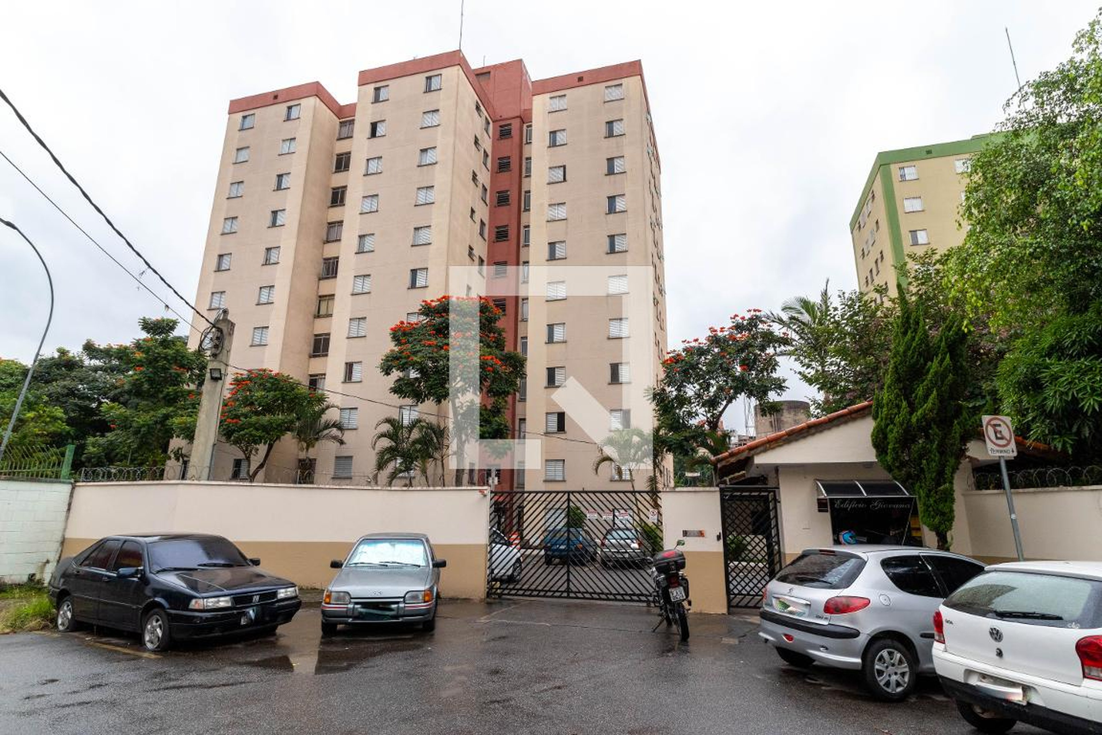 Fachada Condomínio em Rua Jornalista Octávio Ribeiro - Pena Branca, 48