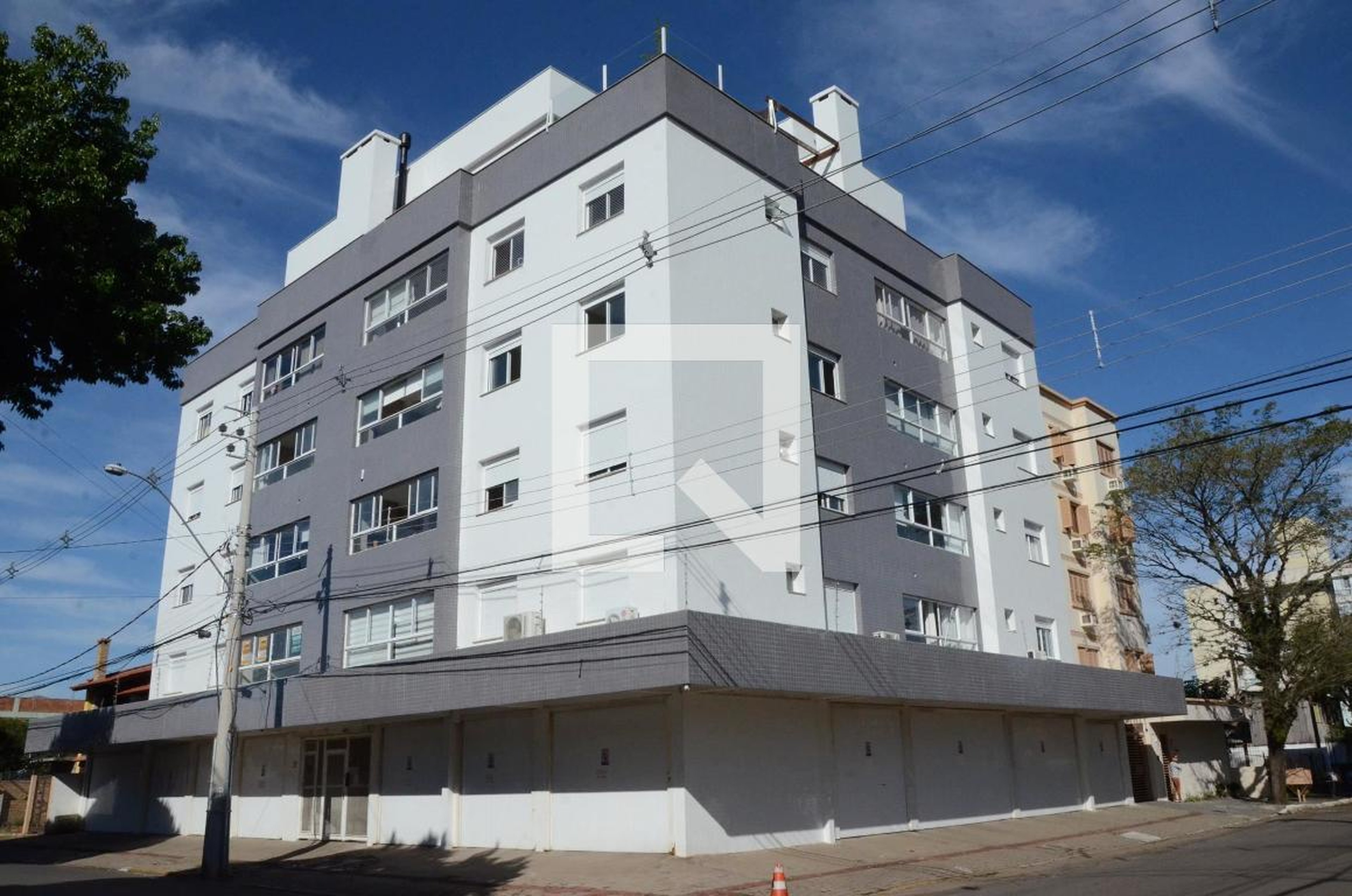 Fachada Condomínio em Rua Tupinambás, 237