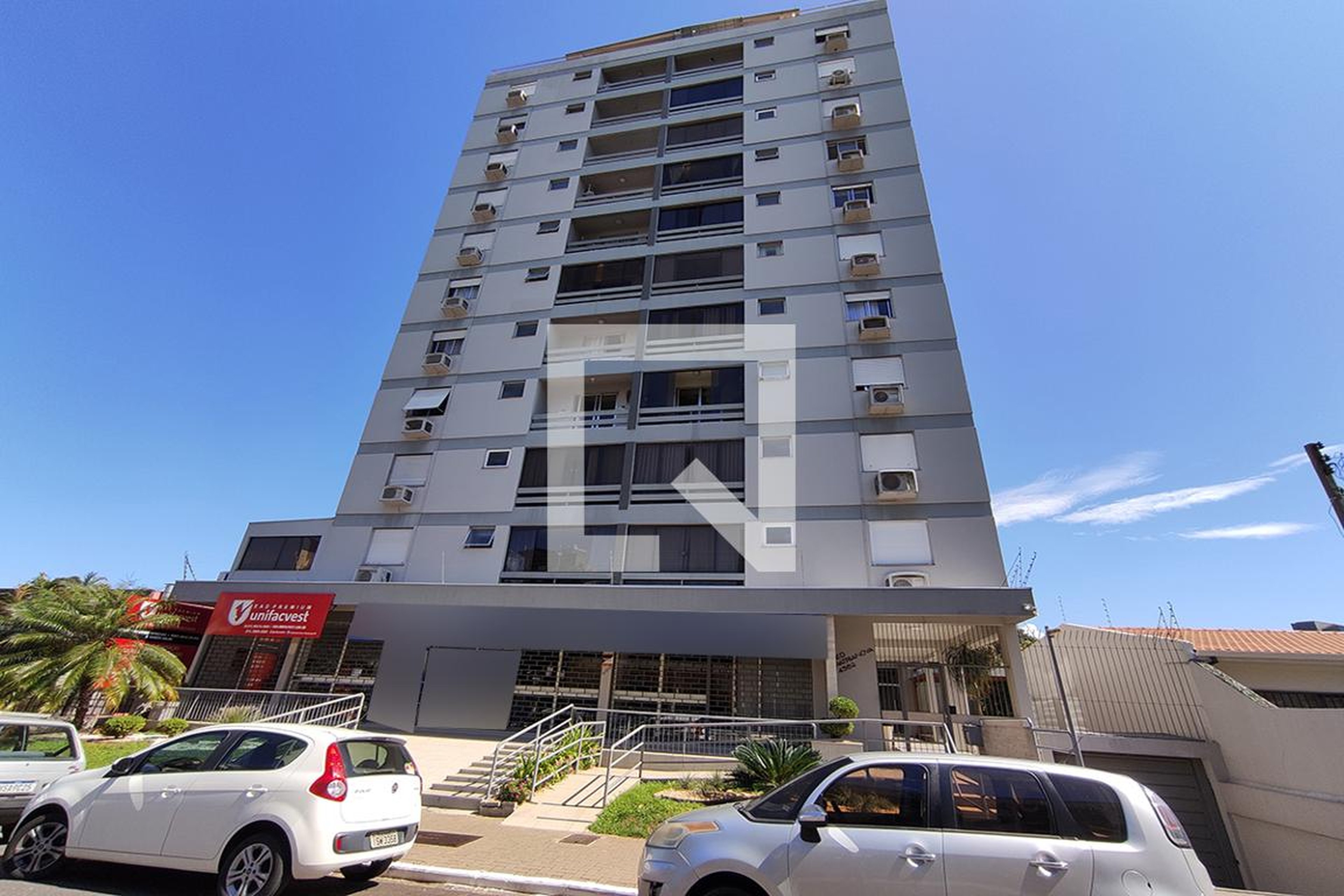 Fachada do Condomínio Edifício Pátria Nova