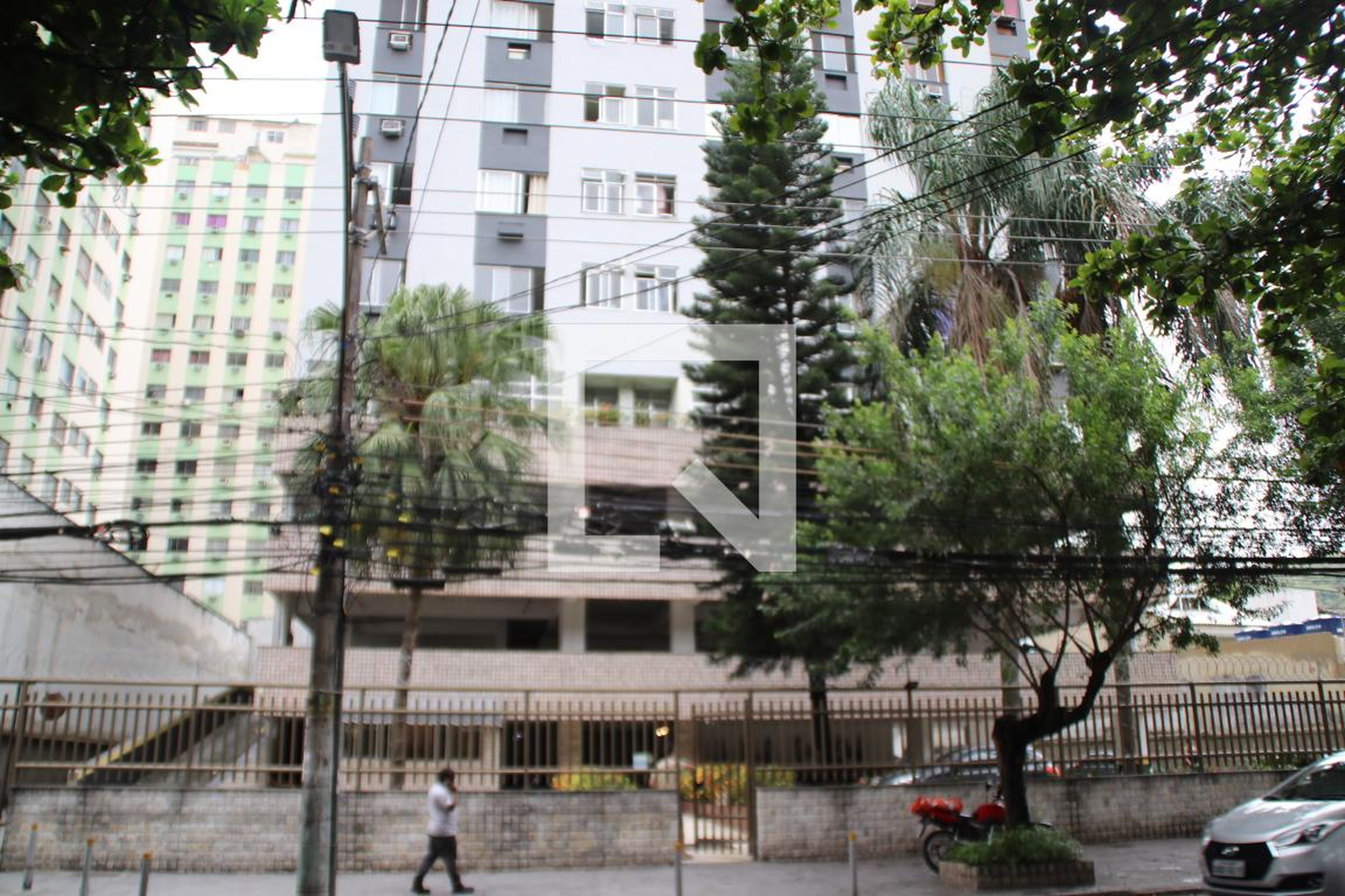 Fachada do Condomínio Edifício Residencial D'Ouro