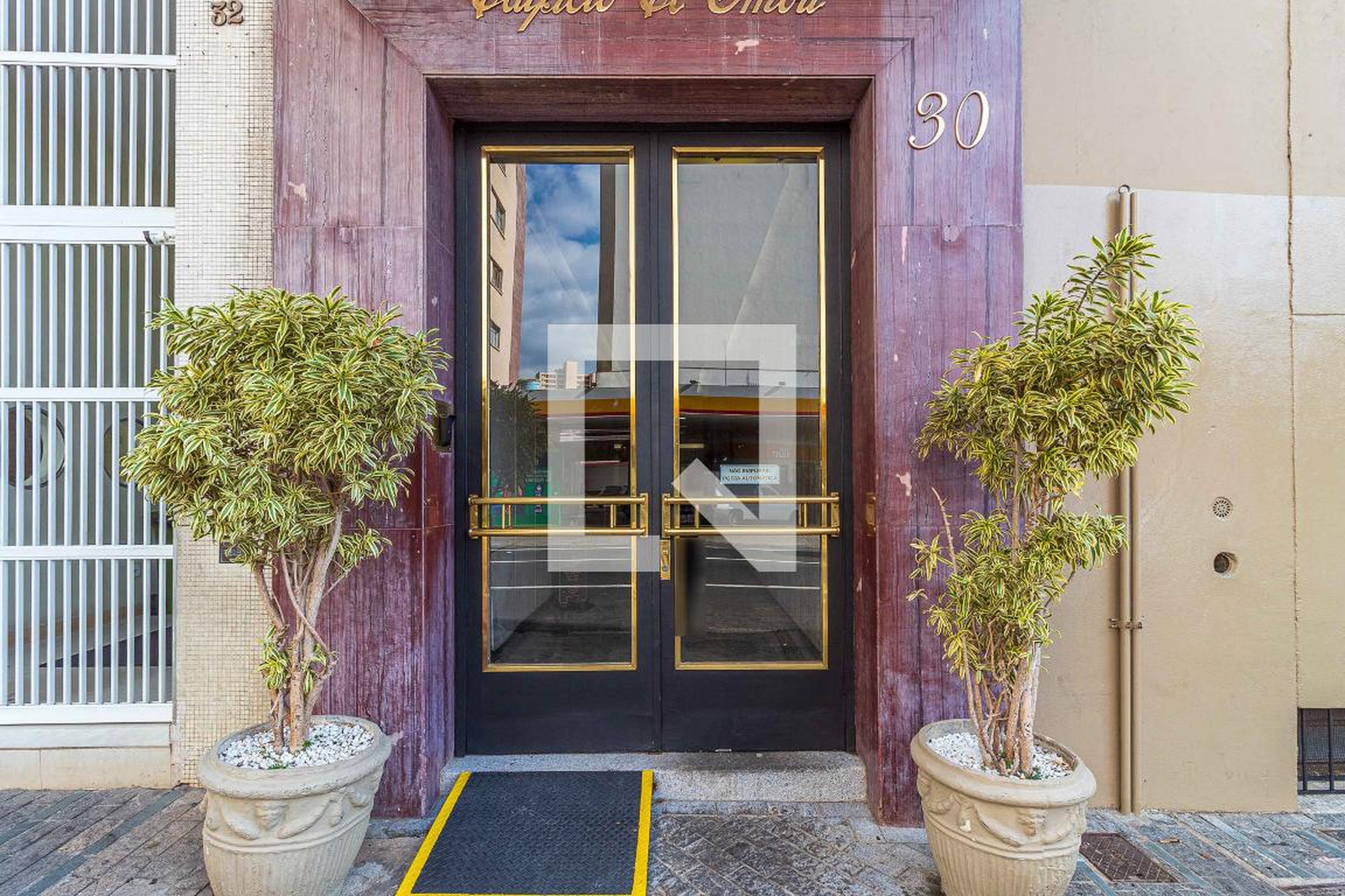 Fachada Condomínio em Rua Airituba, 75