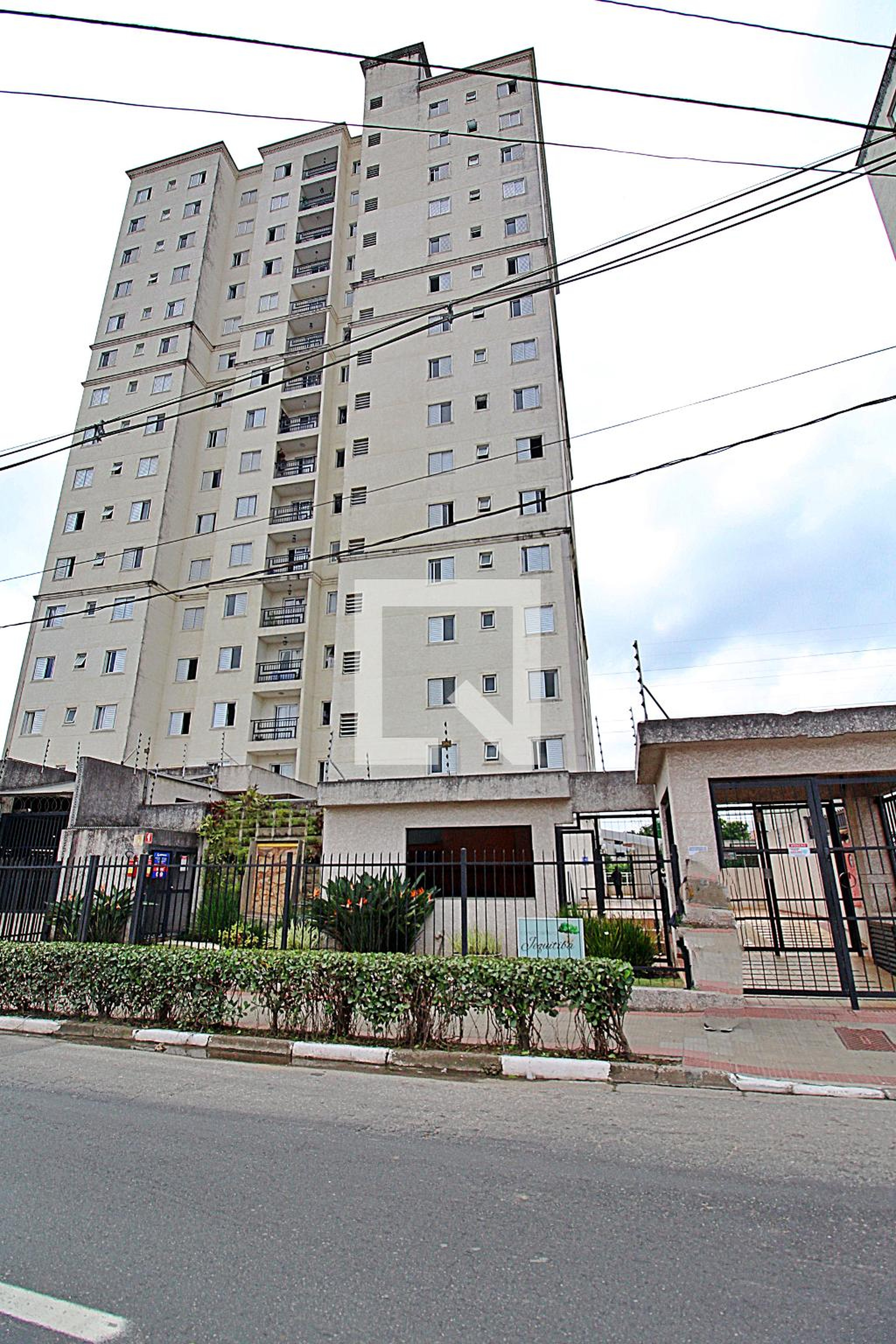 Fachada do Condomínio Condomínio Jequitiba