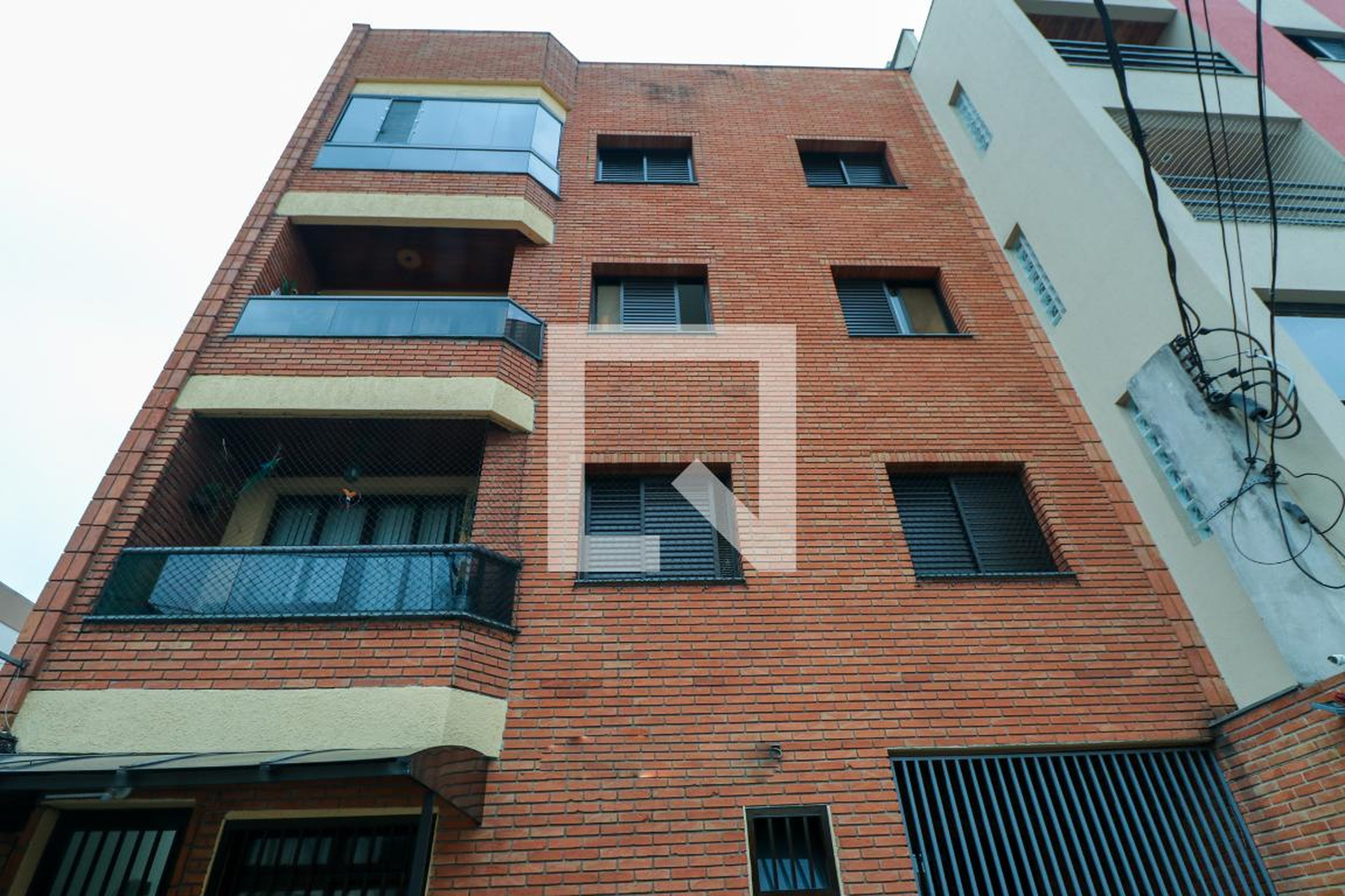 Fachada do Condomínio Edifício Vitória