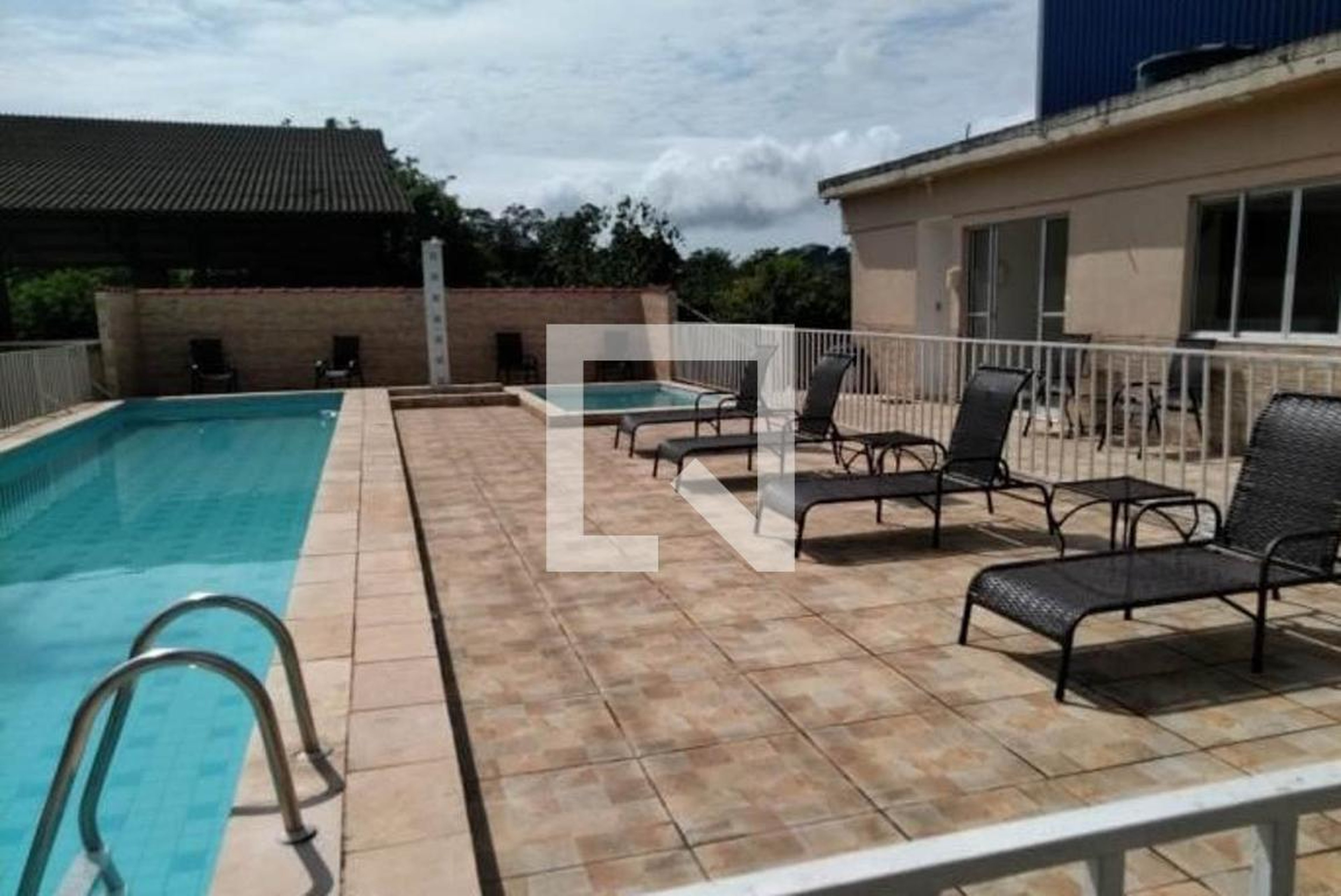 Piscina - Edifício Residencial Assuero