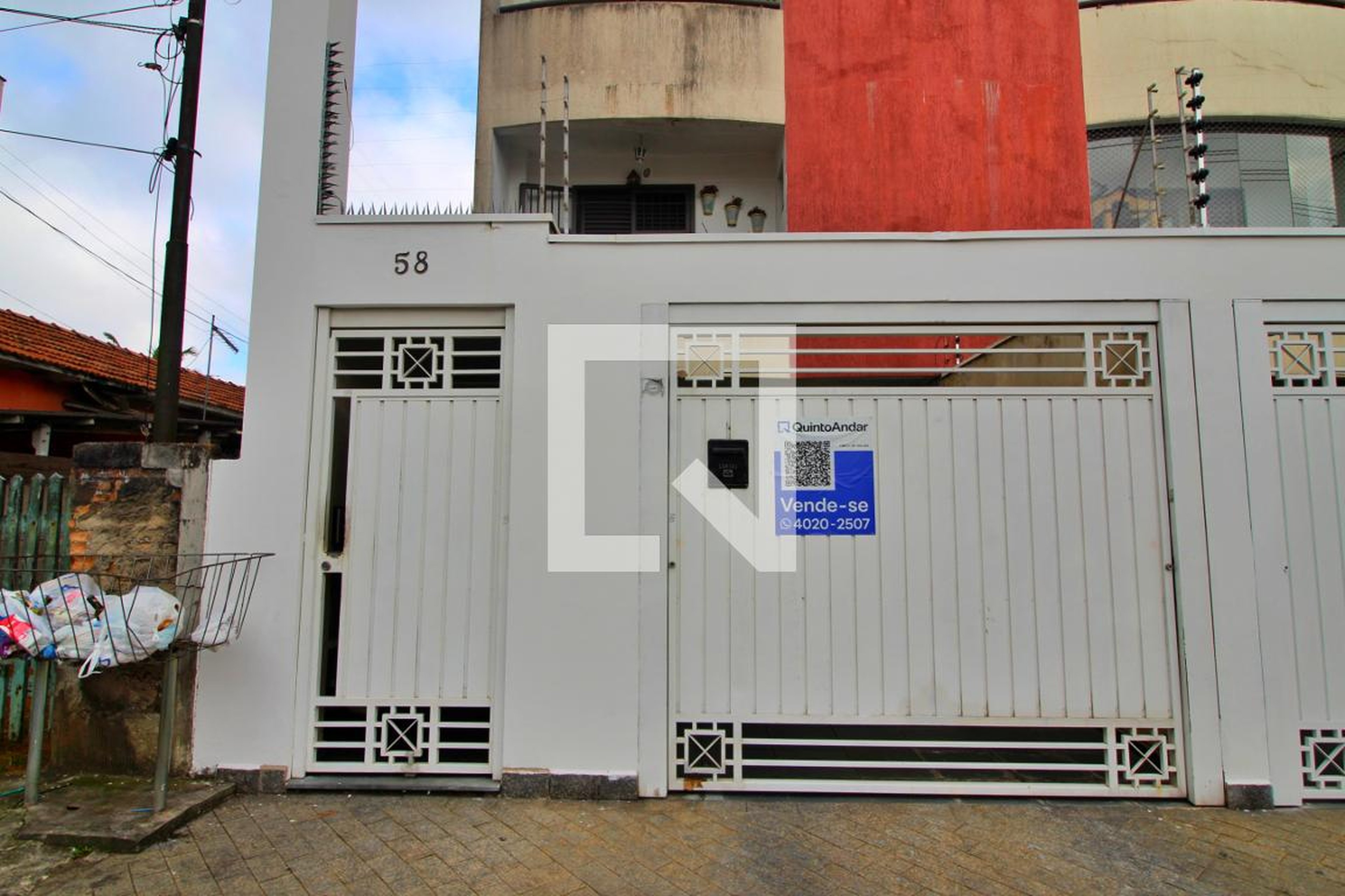Fachada Condomínio em Rua Javri, 58