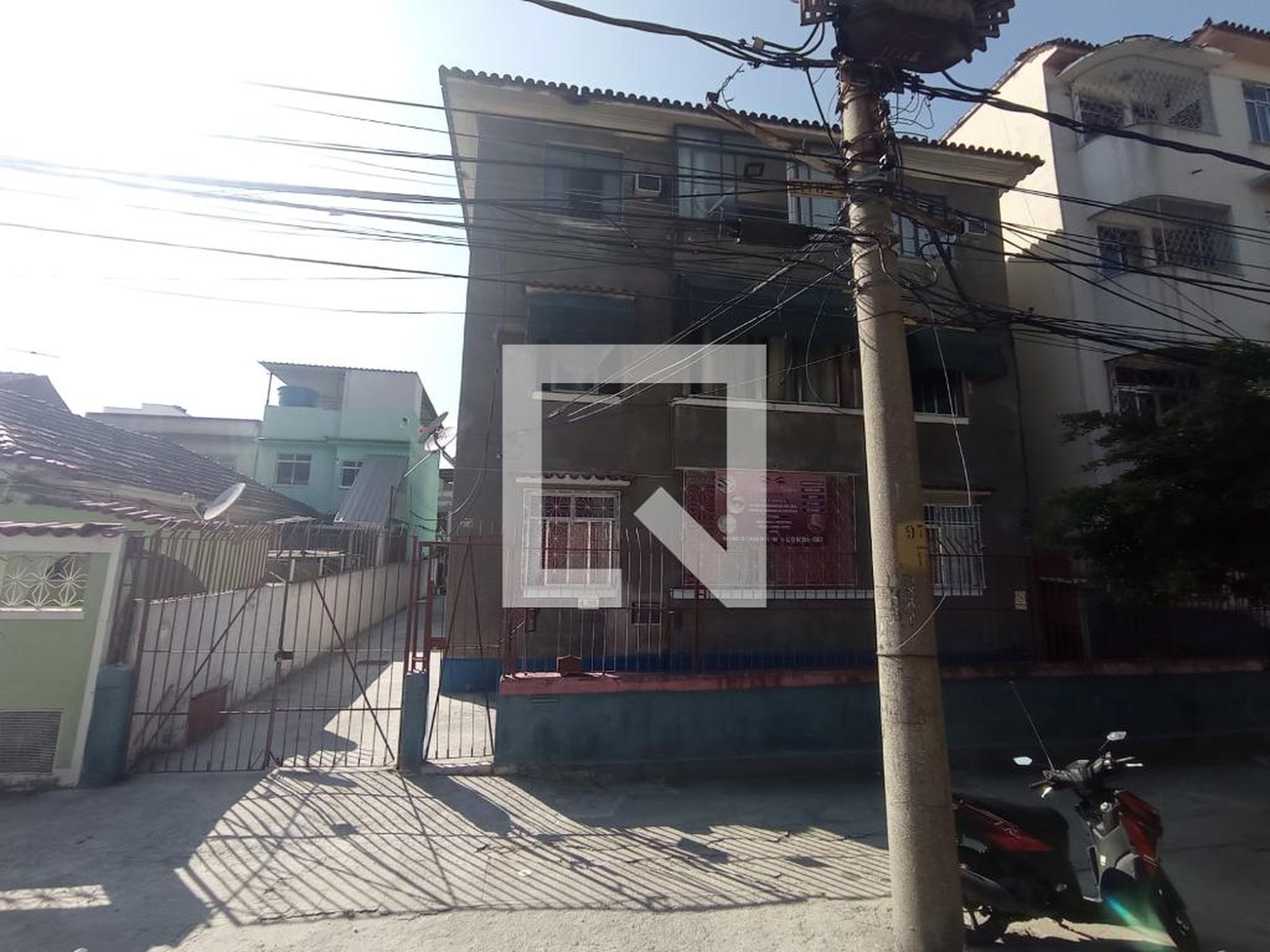 Fachada Condomínio em Rua Dois de Fevereiro, 73