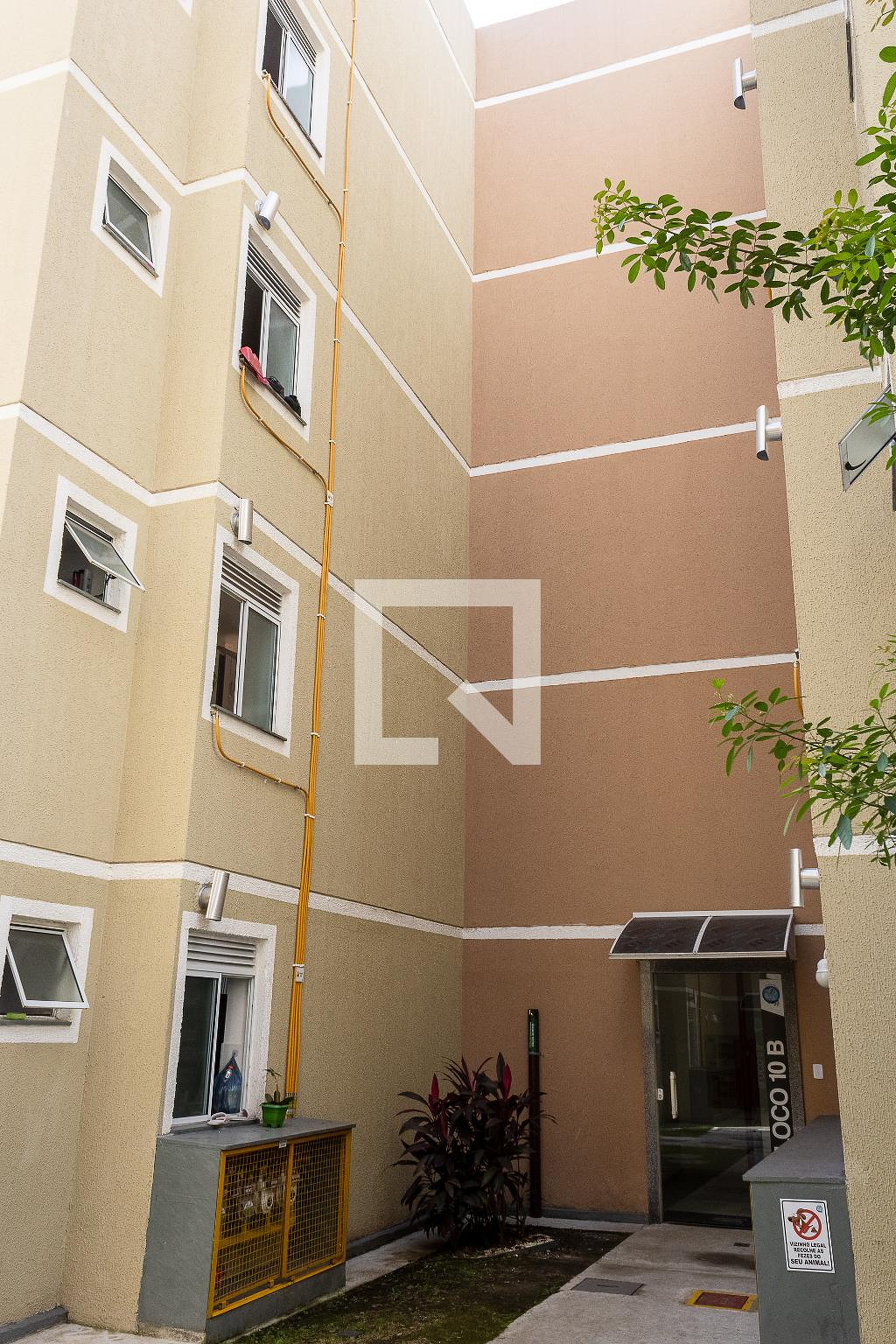 Fachada do Prédio Condomínio em Rua Antônio Carlos Belchior, 108