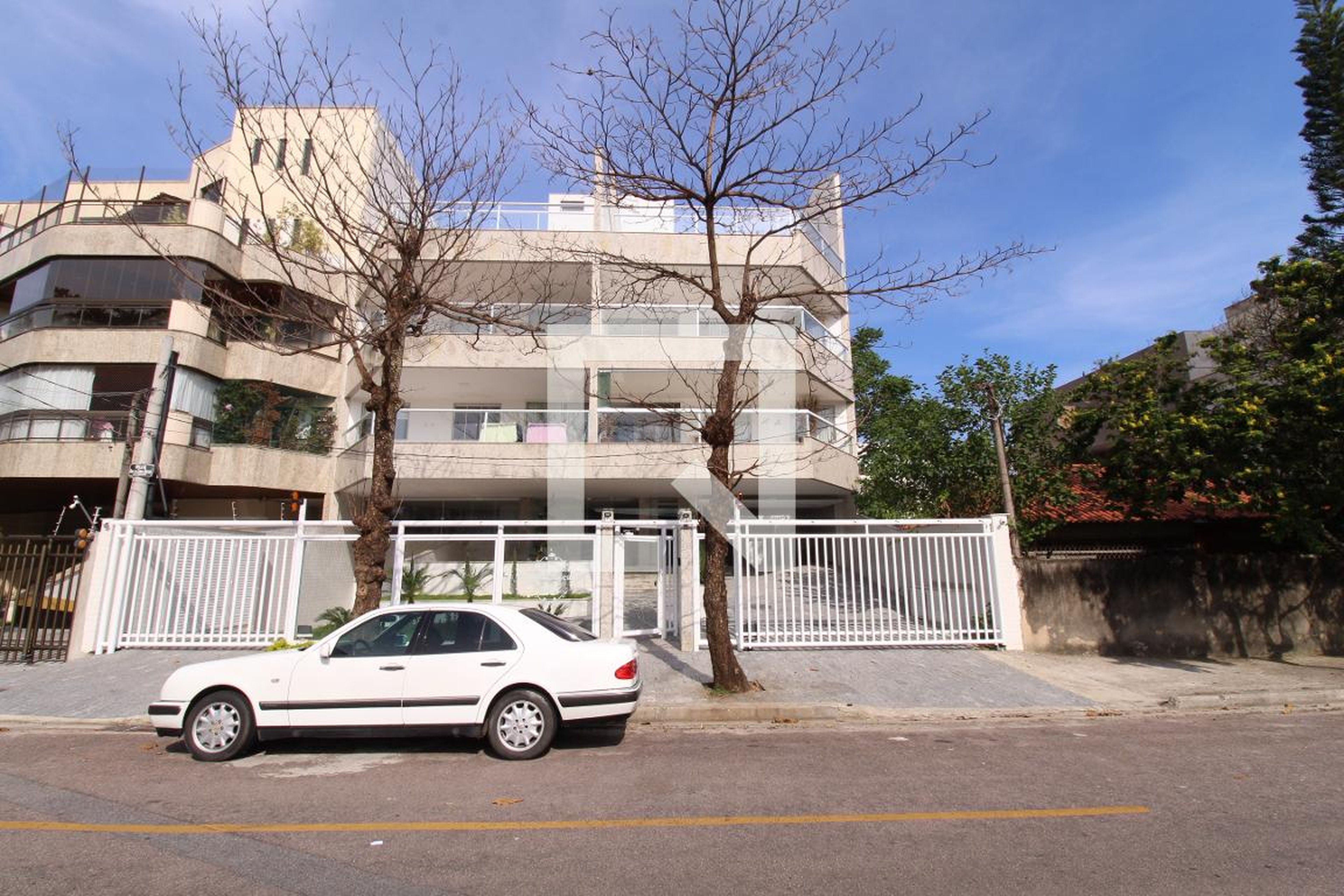 Fachada Edifício Enseada