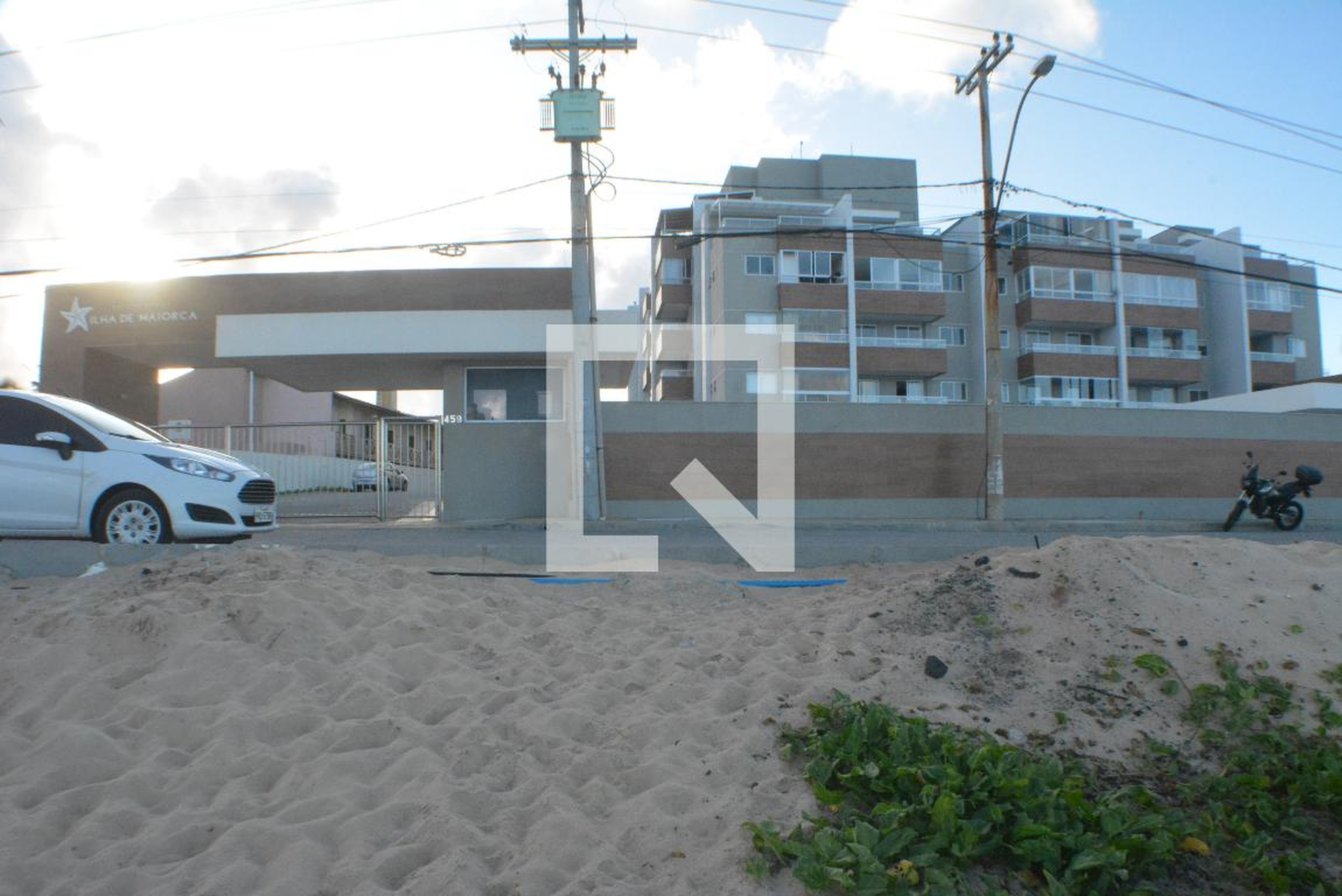 Fachada Condomínio em Rua Renato Berbert de Castro, 456