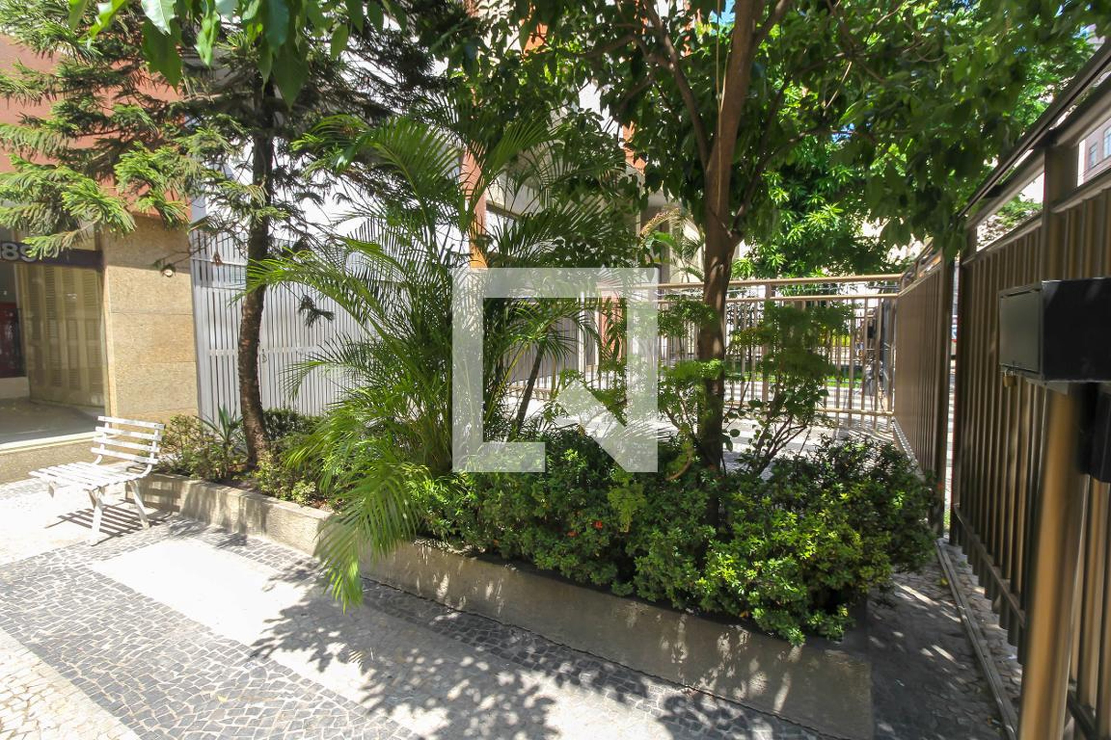 Área Externa - Solar Pedro Américo