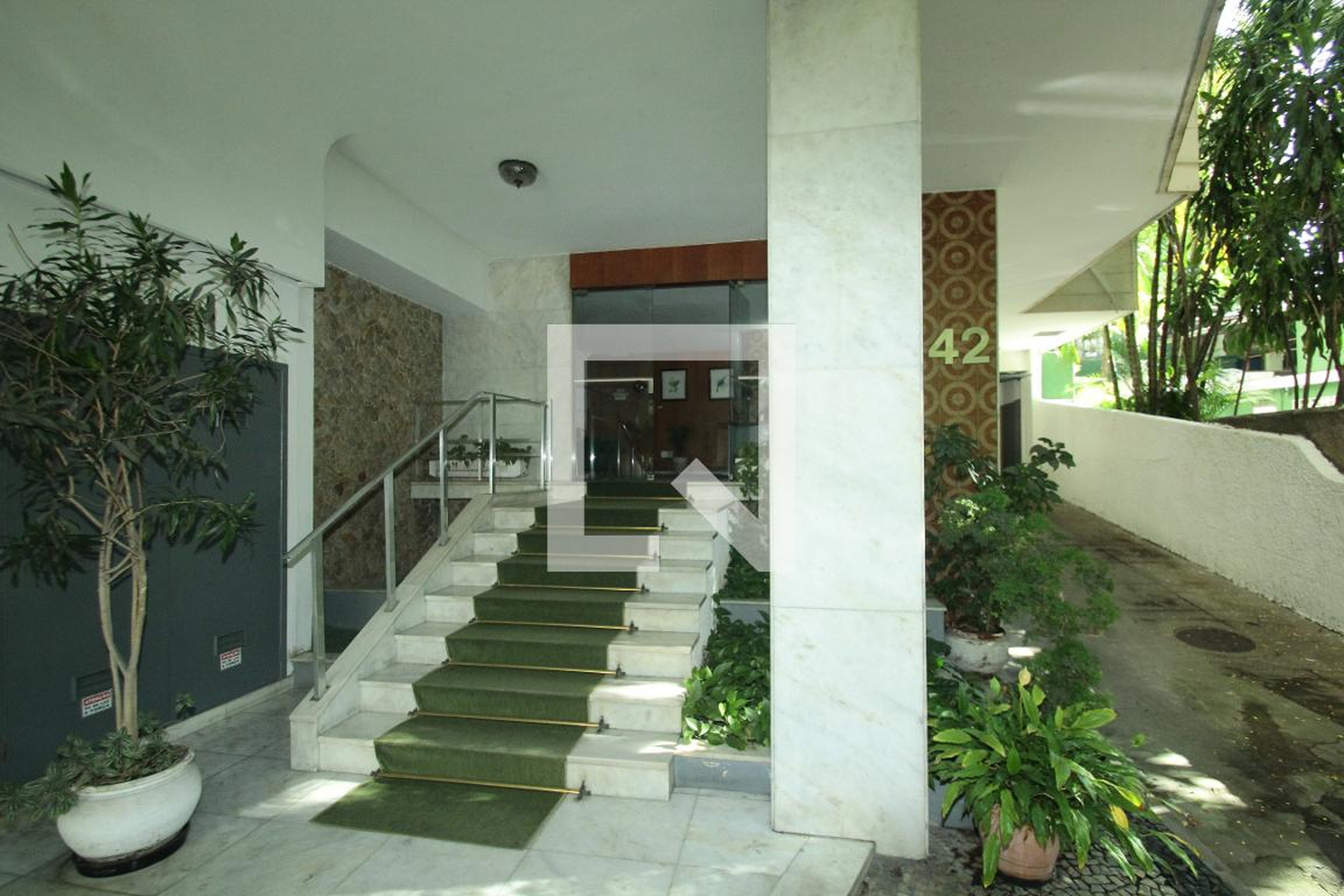 Entrada do Prédio - Maratiacea