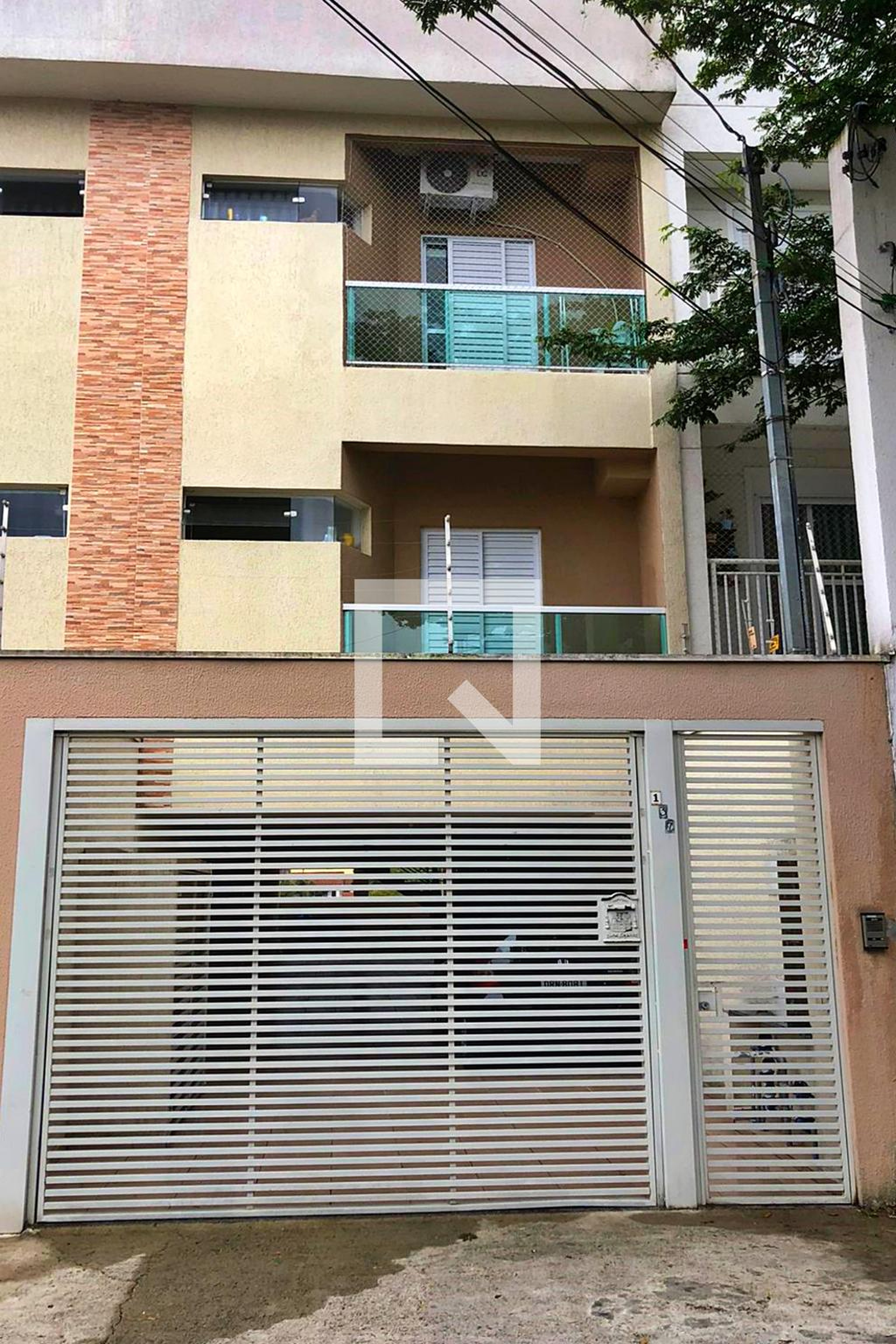 Fachada Condomínio em Rua Turiaçú, 137