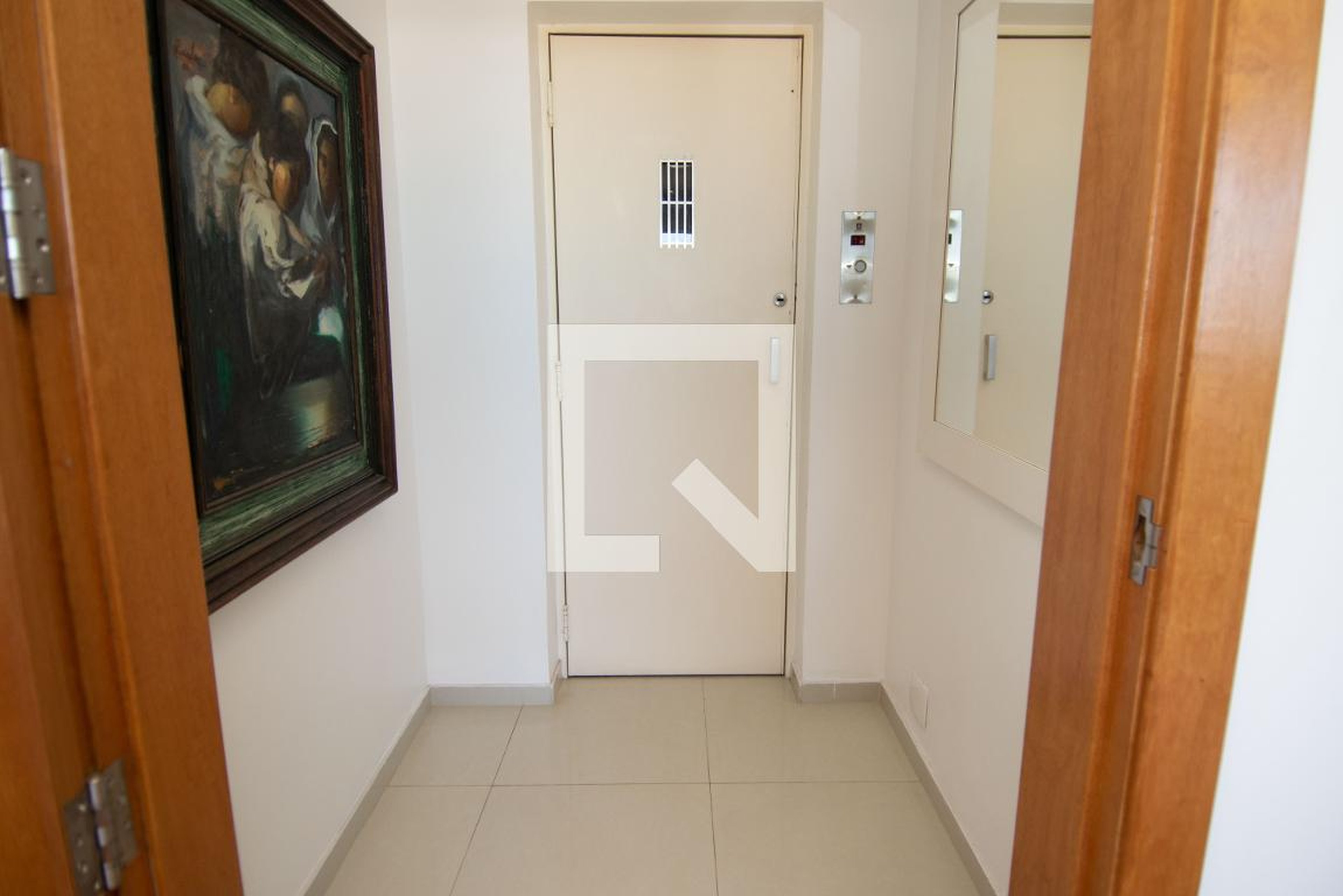 Hall Condomínio em Avenida Atlântica, 2406