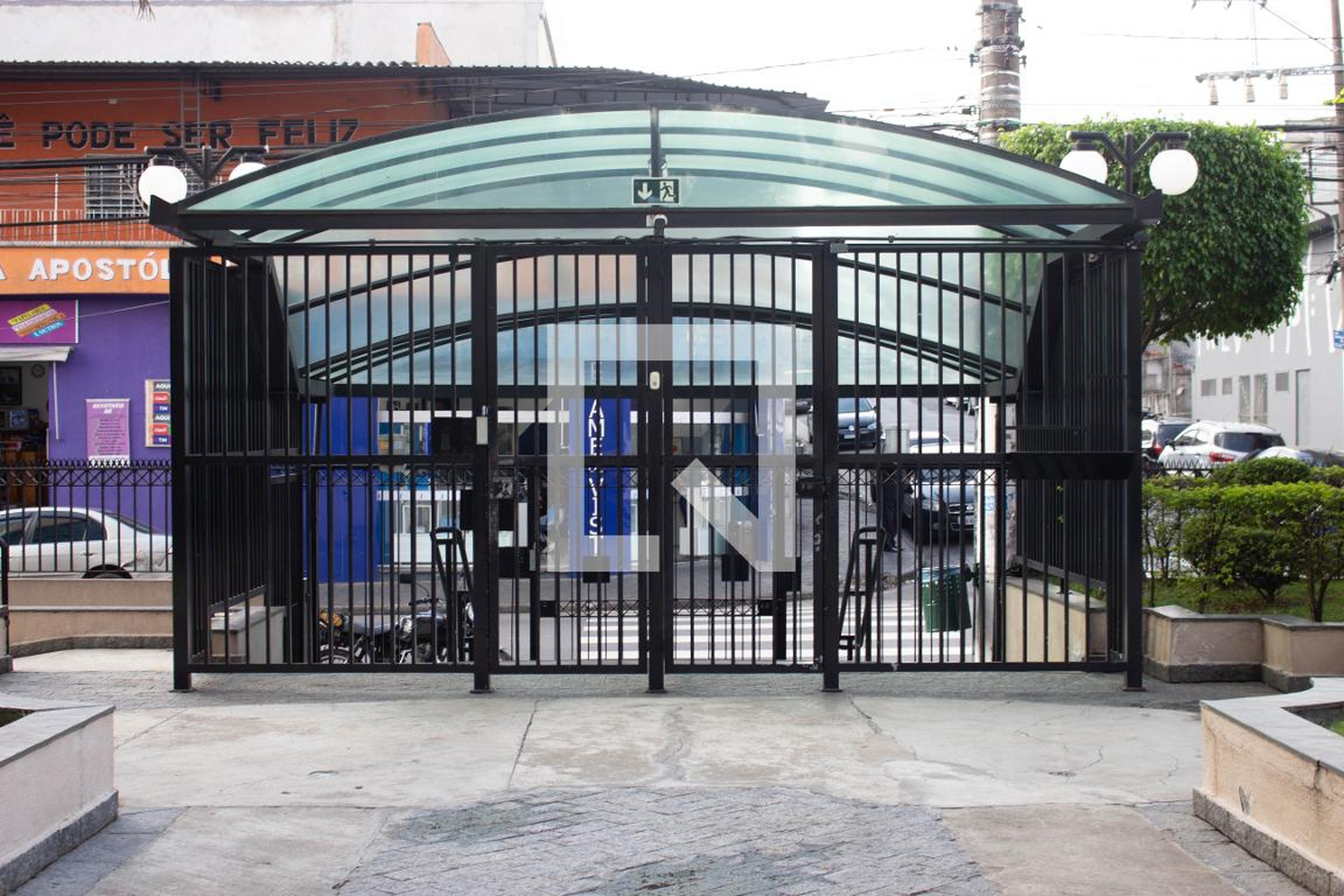 Fachada Condomínio em Rua Fontoura Xavier, 432