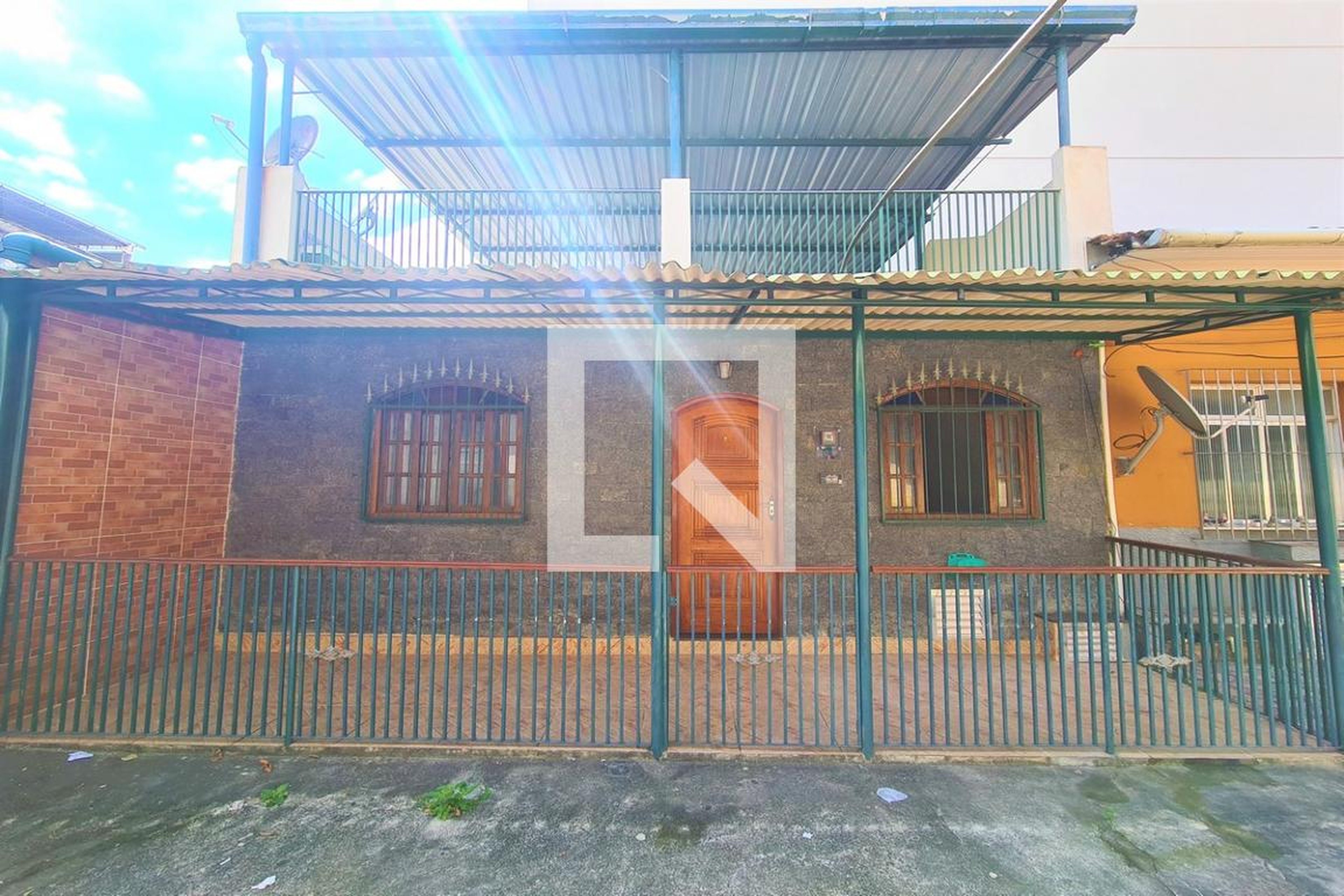 Fachada Condomínio em Rua Grão Pará, 304