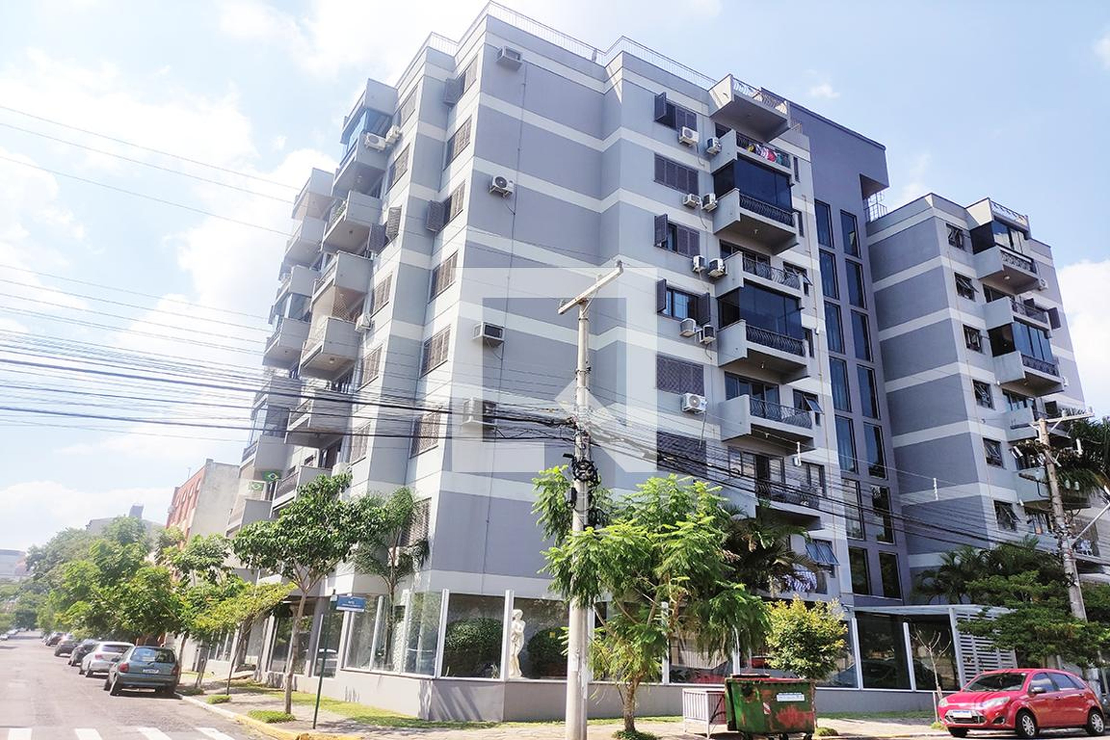 Fachada do Condomínio Condomínio Eedifício Palácio dos Deuses