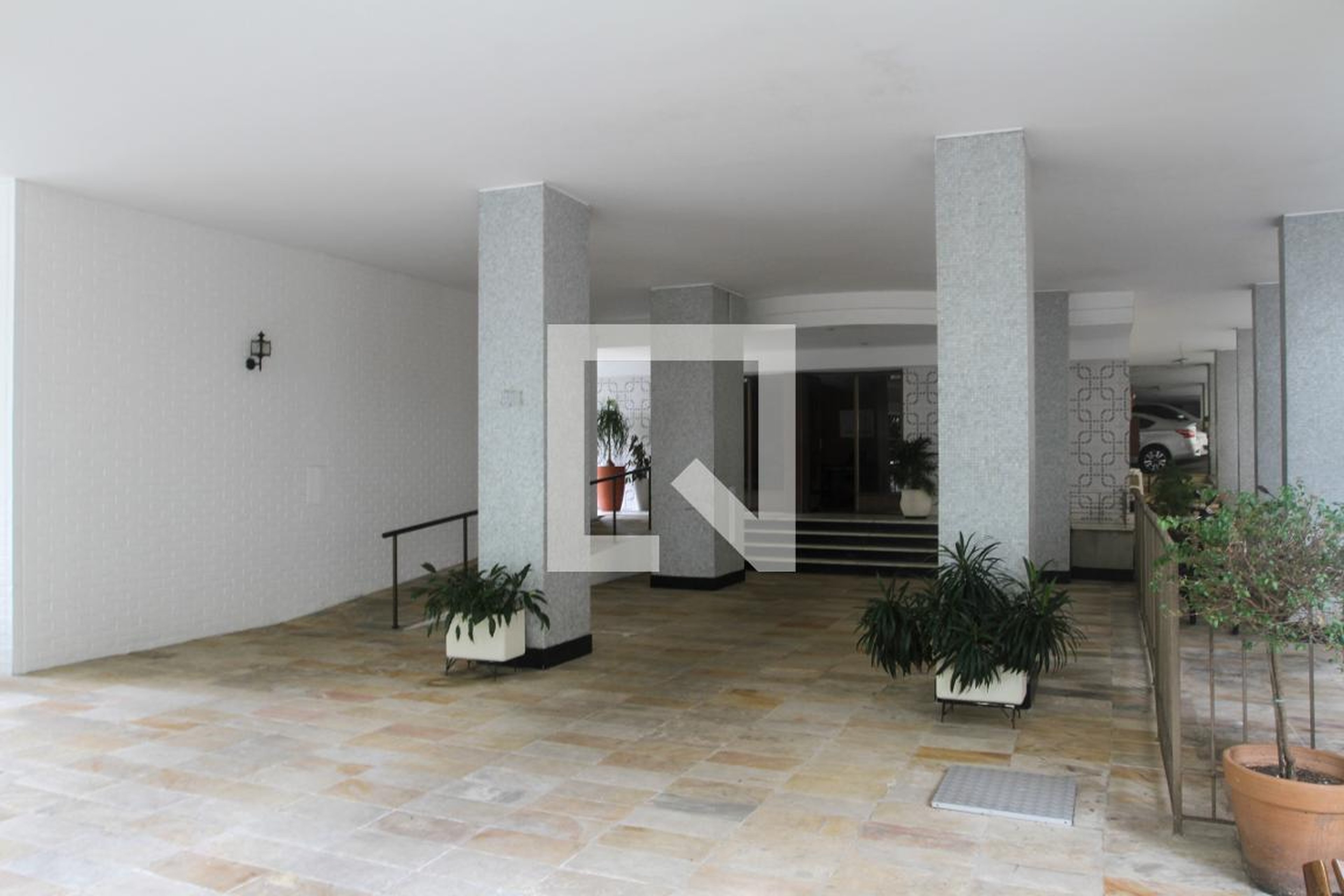 Entrada do Prédio - Edifício Epsilon