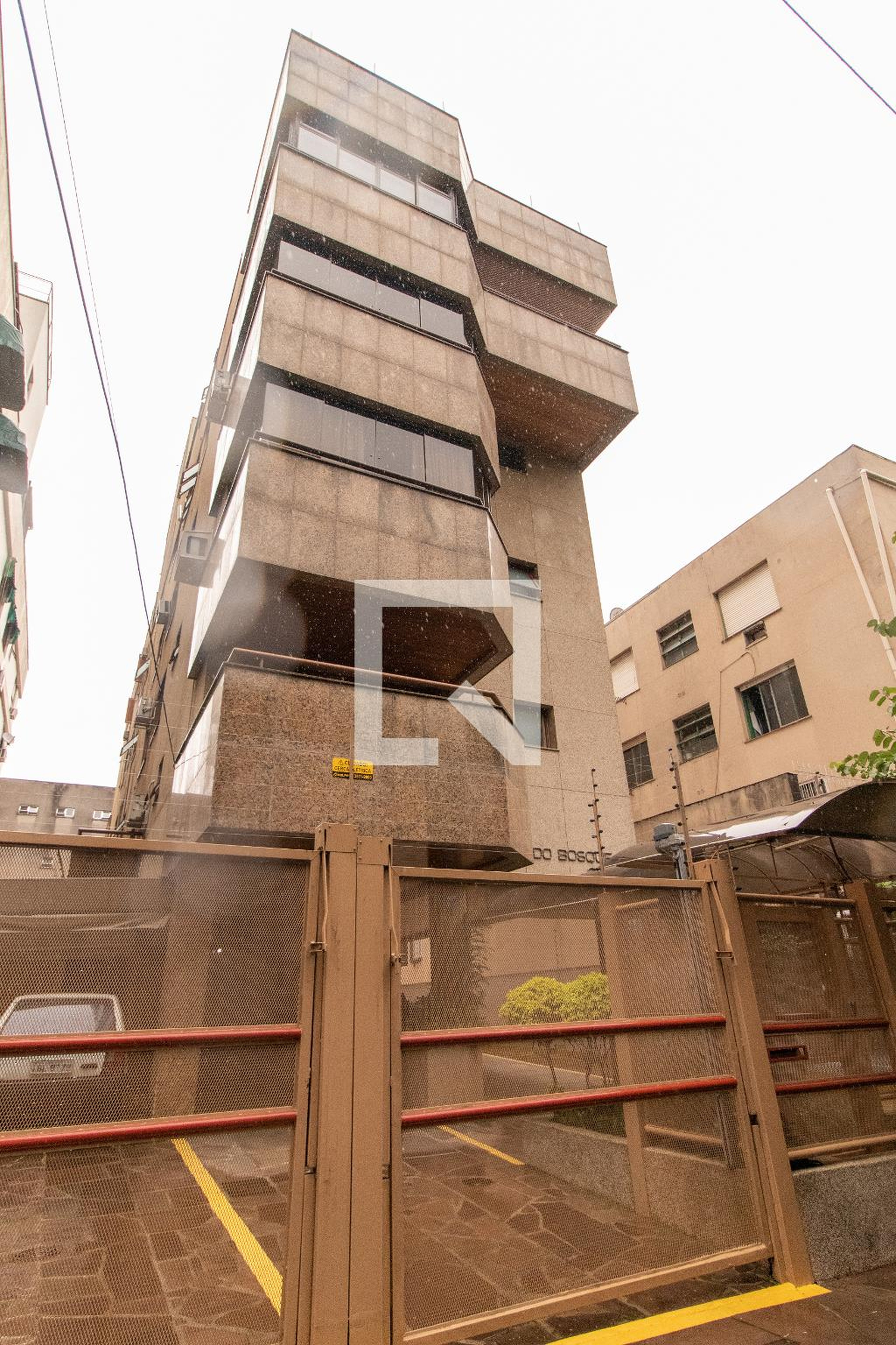 Fachada Condomínio em Rua Vieira de Castro, 259