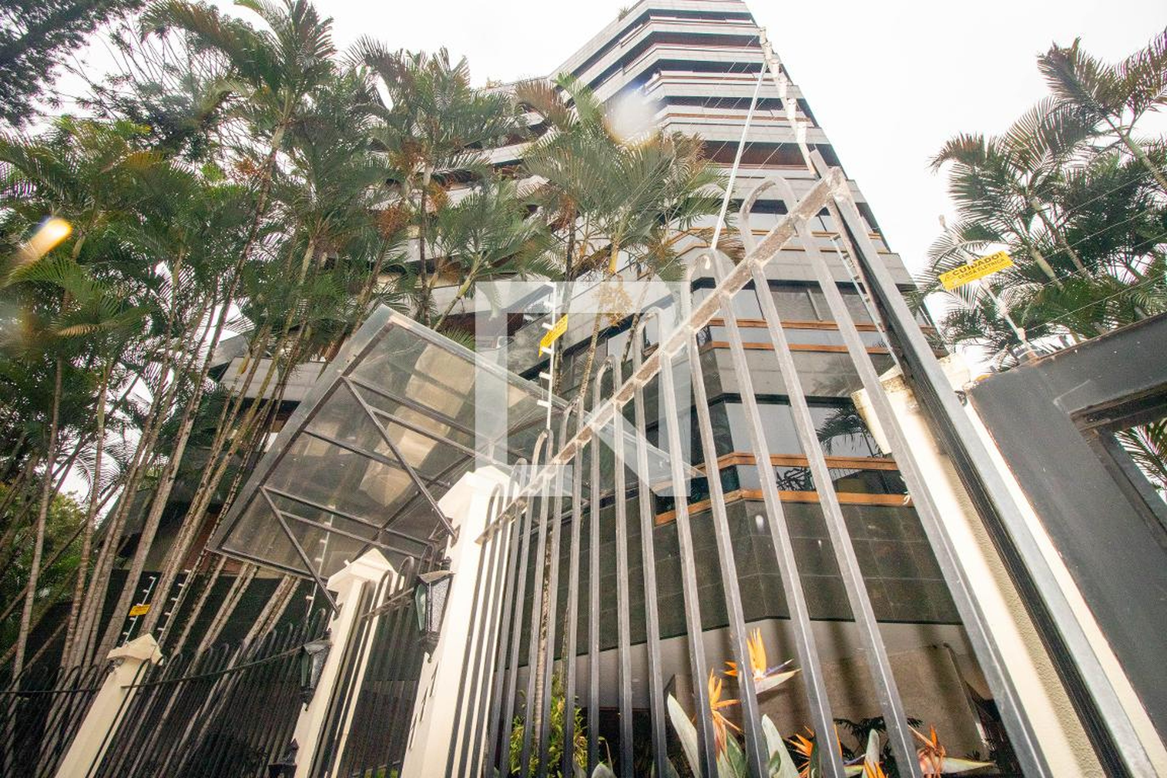 Fachada Condomínio em Alameda Victor Adalberto Kessler, 111