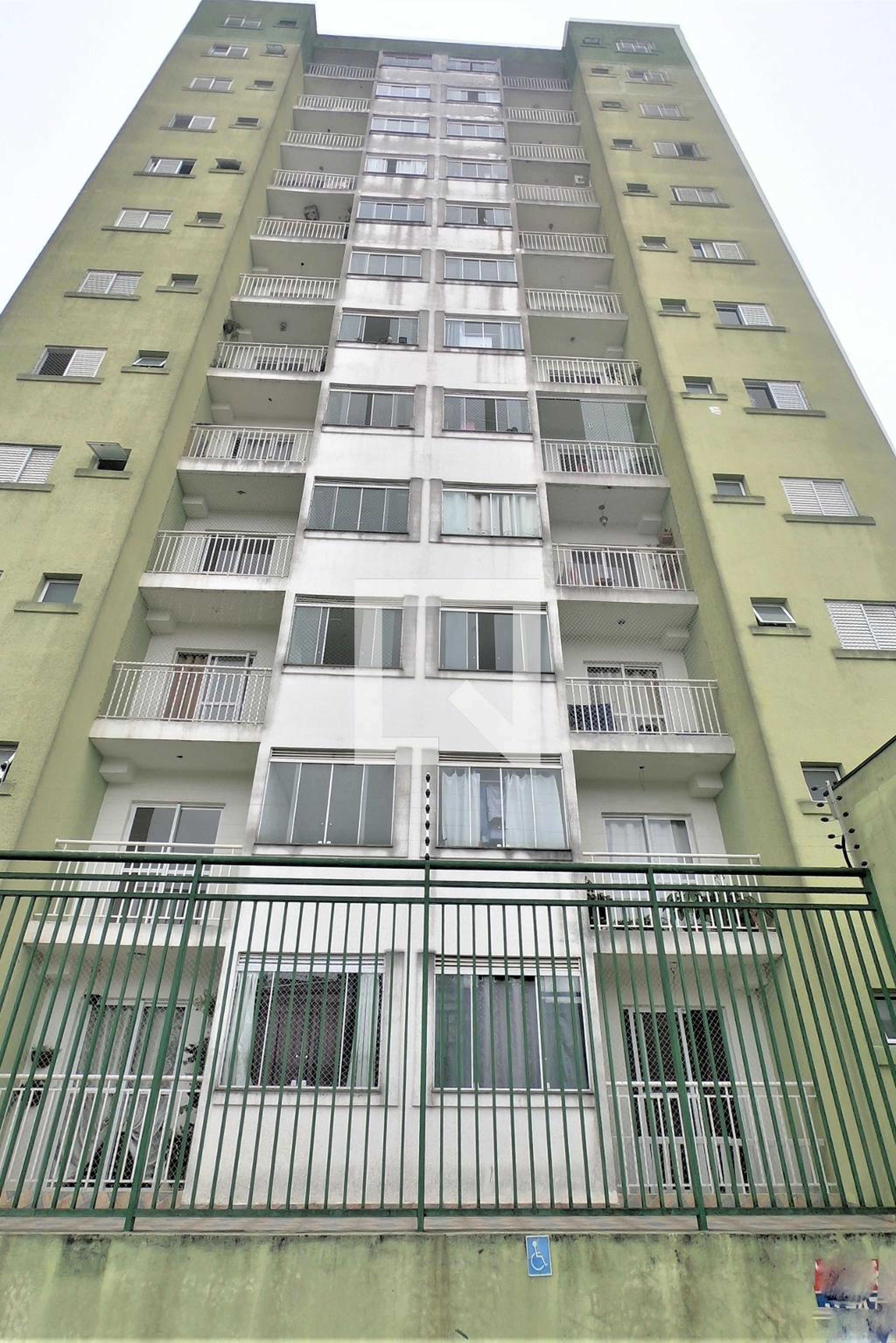 Fachada do Condomínio Residencial Colinas