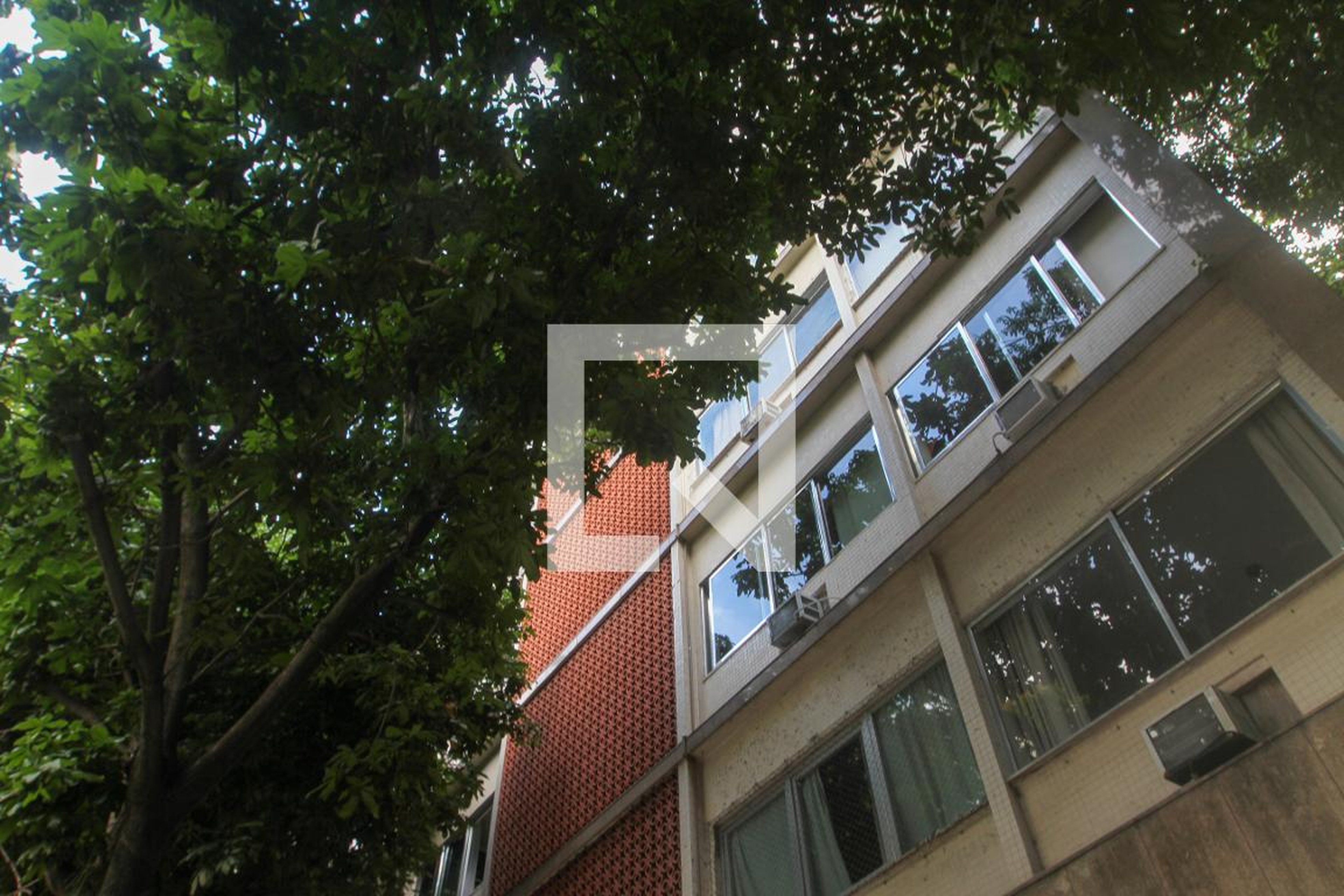 Fachada do Prédio Condomínio em Rua General Urquiza, 119