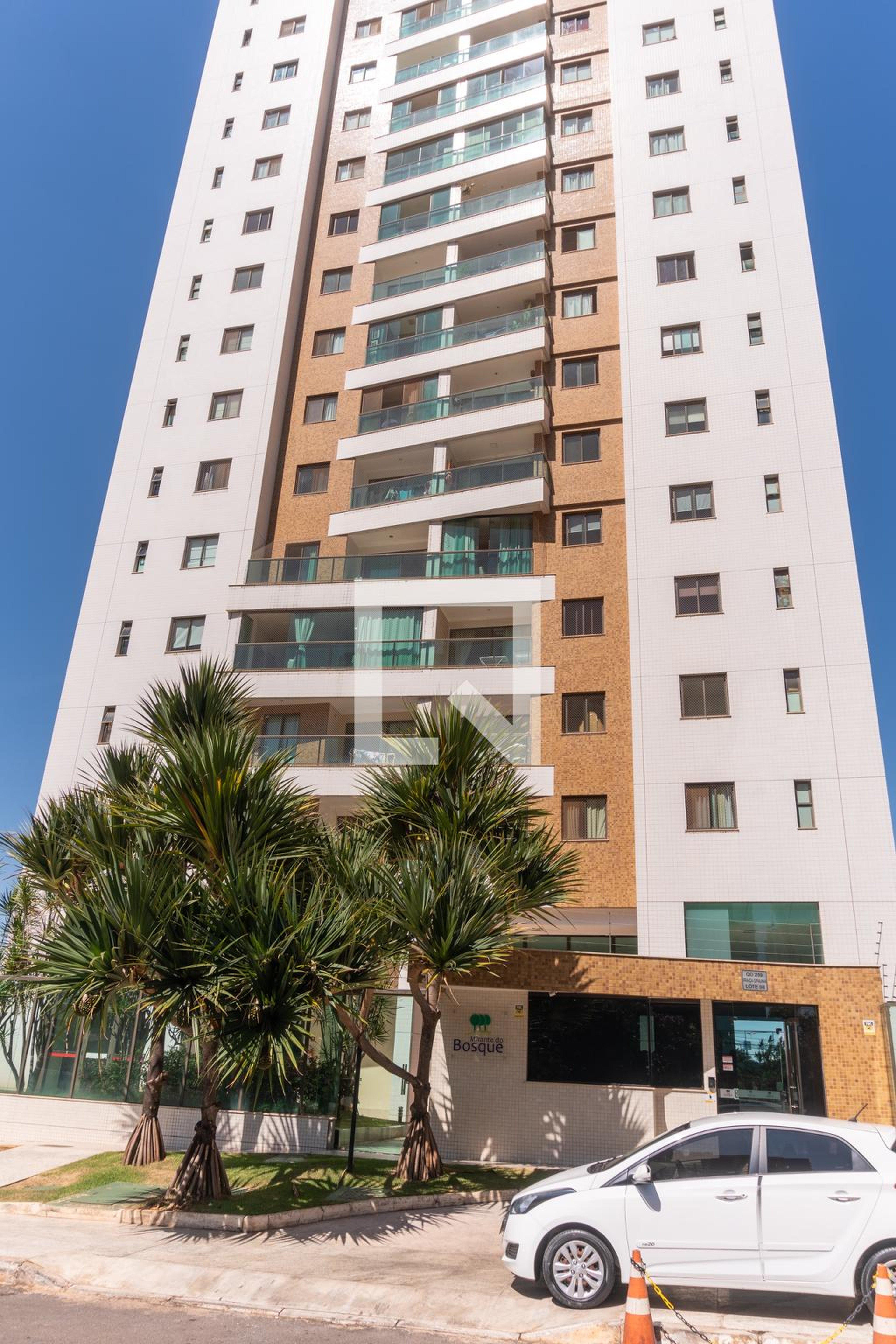 Fachada do Prédio Condomínio Mirante do Bosque