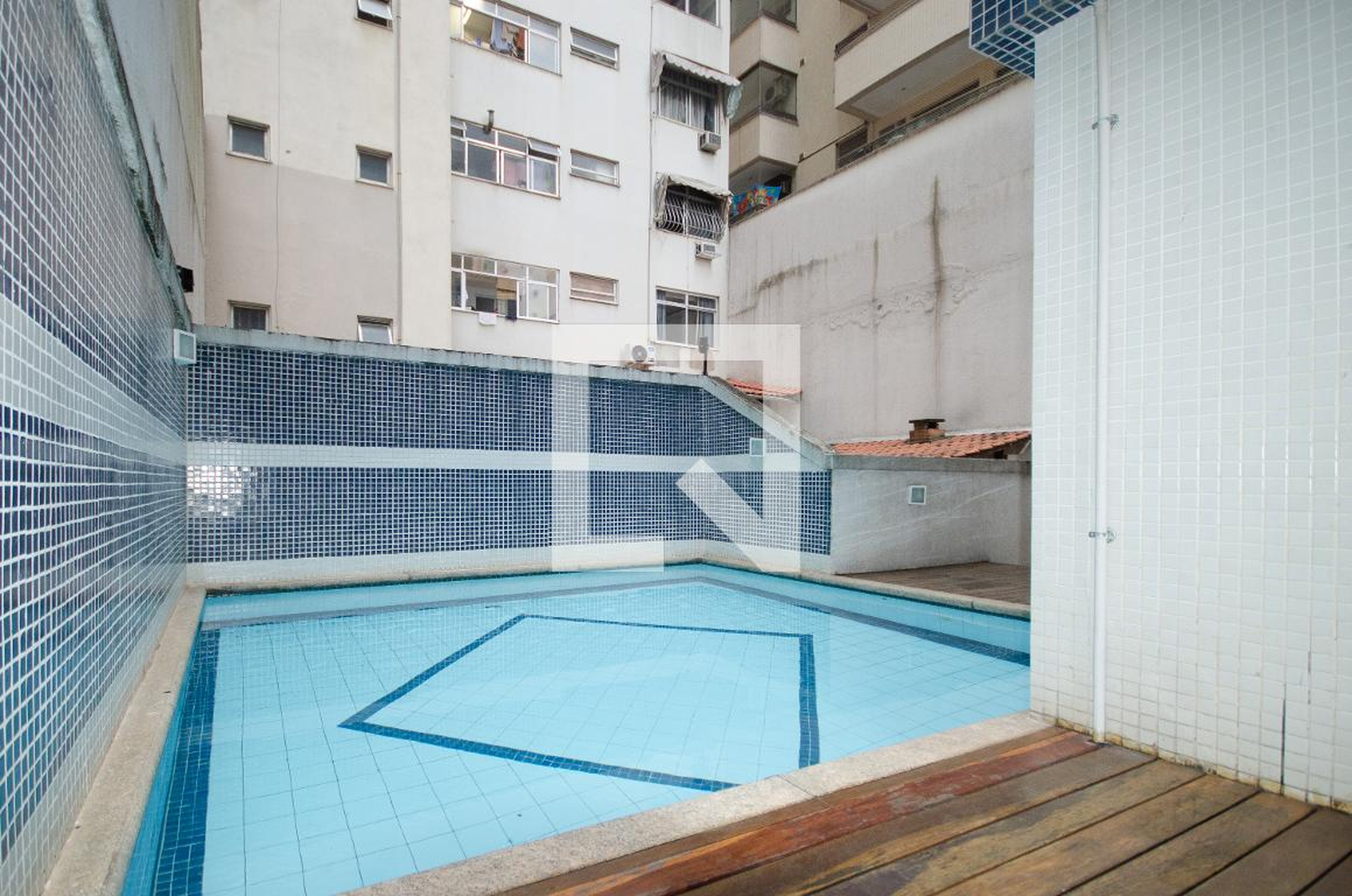 Piscina - Edifício Porto do Sol