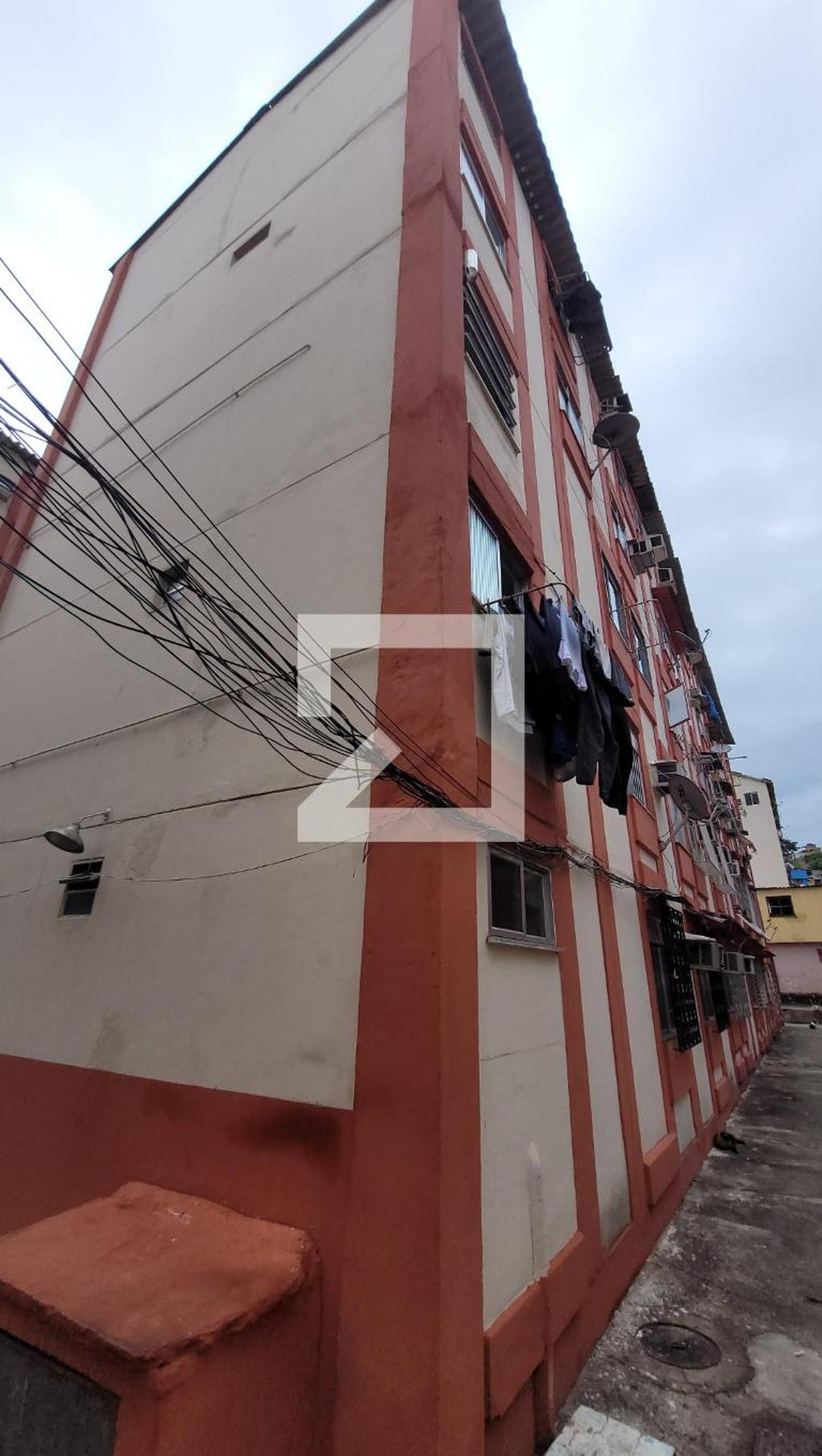 Fachada Condomínio em Rua Carbonita, 113